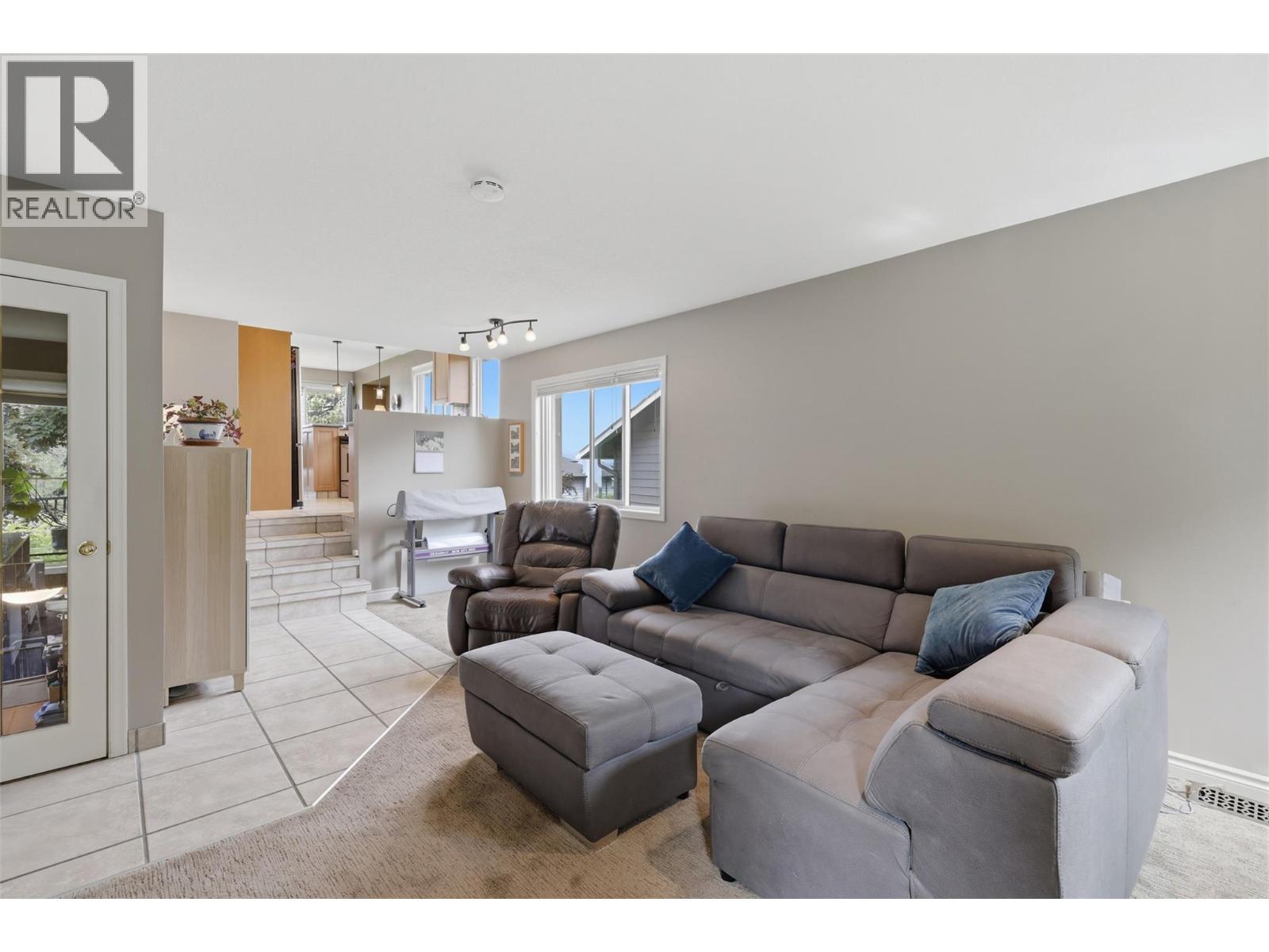 2057 Hampshire Drive, Kamloops, British Columbia  V1S 1E9 - Photo 24 - 10390804