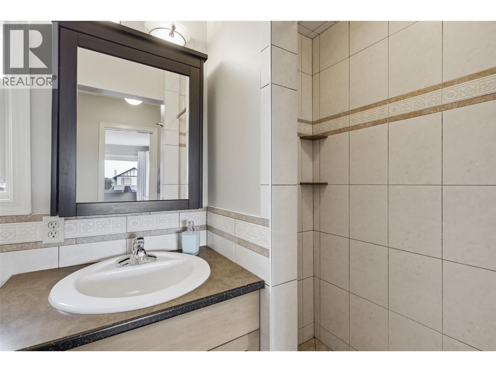 2057 Hampshire Drive, Kamloops, British Columbia  V1S 1E9 - Photo 32 - 10390804