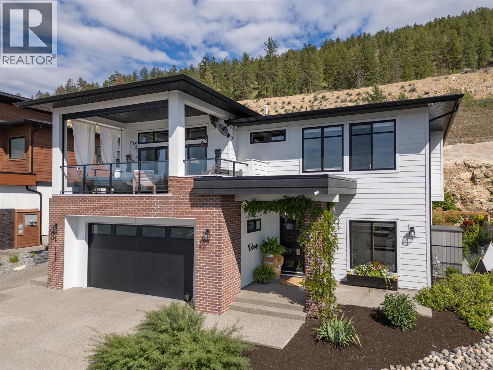 743 Deans Drive, kelowna, British Columbia