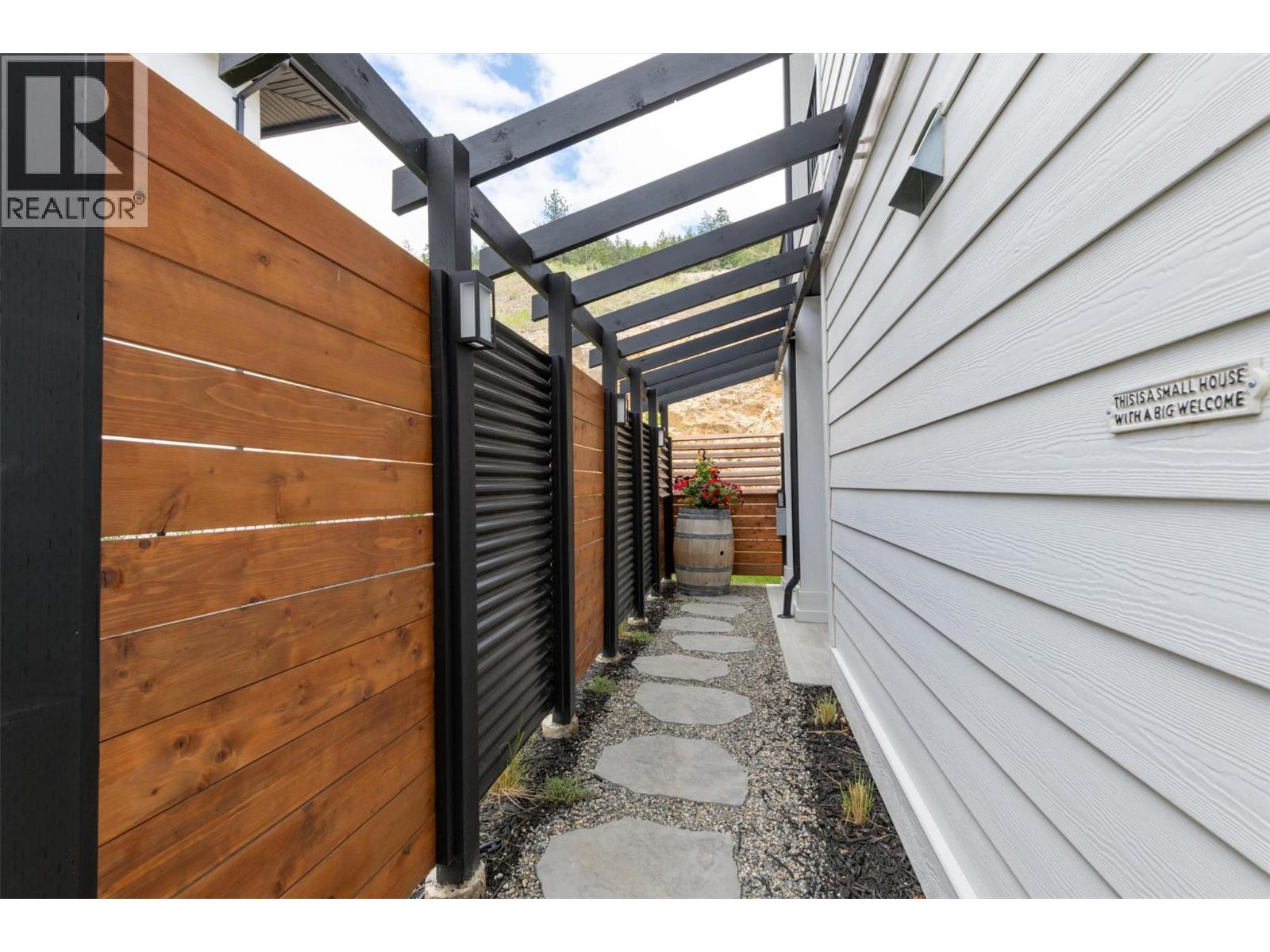 743 Deans Drive, Kelowna, British Columbia  V1P 1A1 - Photo 44 - 10390557