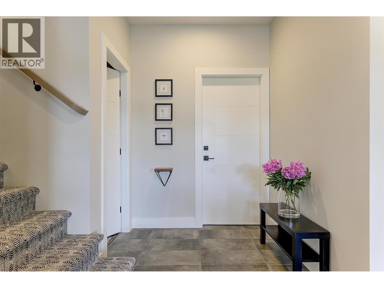 743 Deans Drive, Kelowna, British Columbia  V1P 1A1 - Photo 8 - 10390557