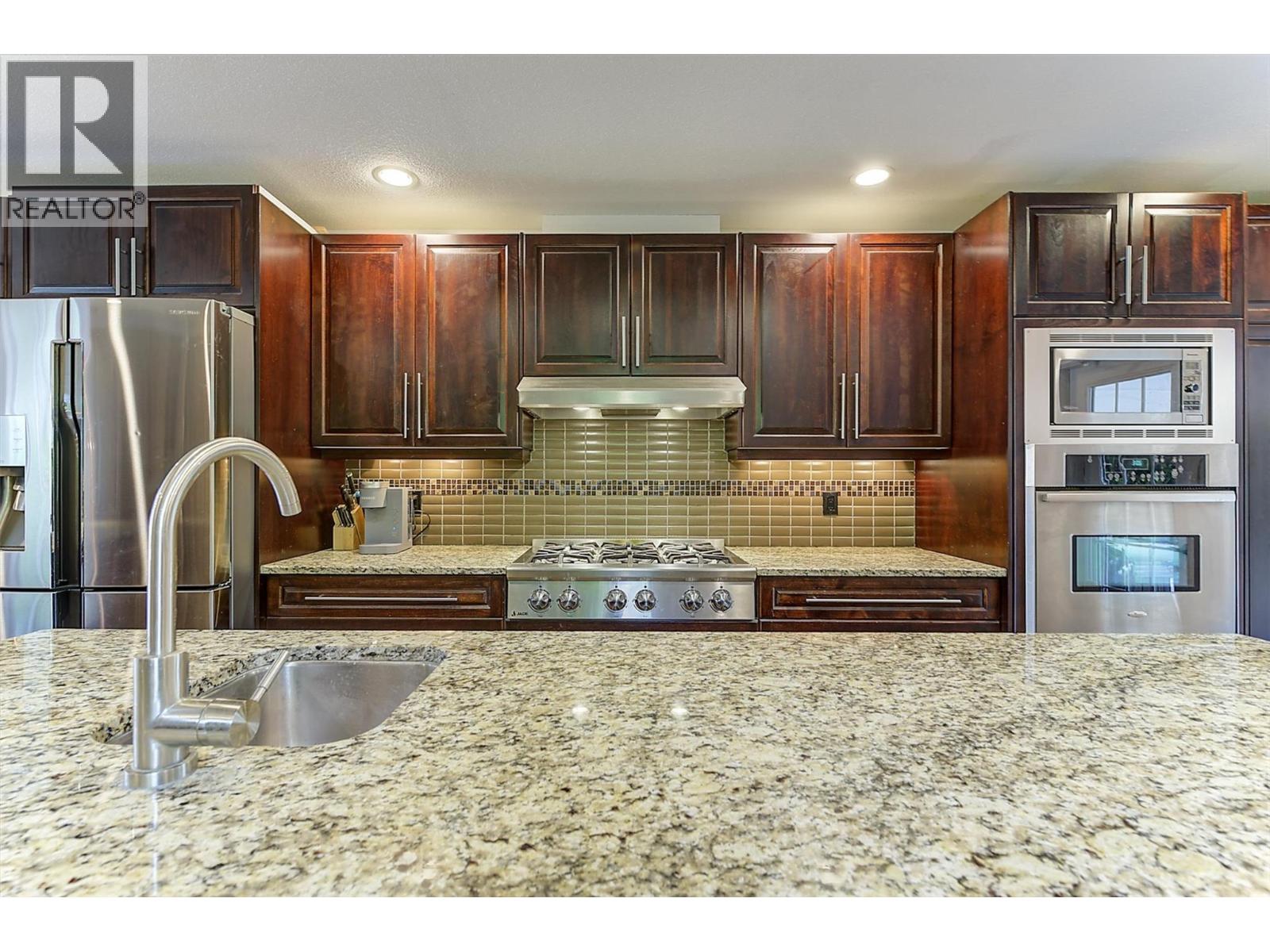 3430 Silverberry Road, Kelowna, British Columbia  V1W 3V5 - Photo 10 - 10390277
