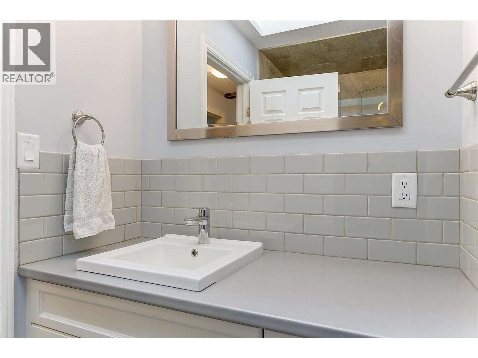 3430 Silverberry Road, Kelowna, British Columbia  V1W 3V5 - Photo 21 - 10390277