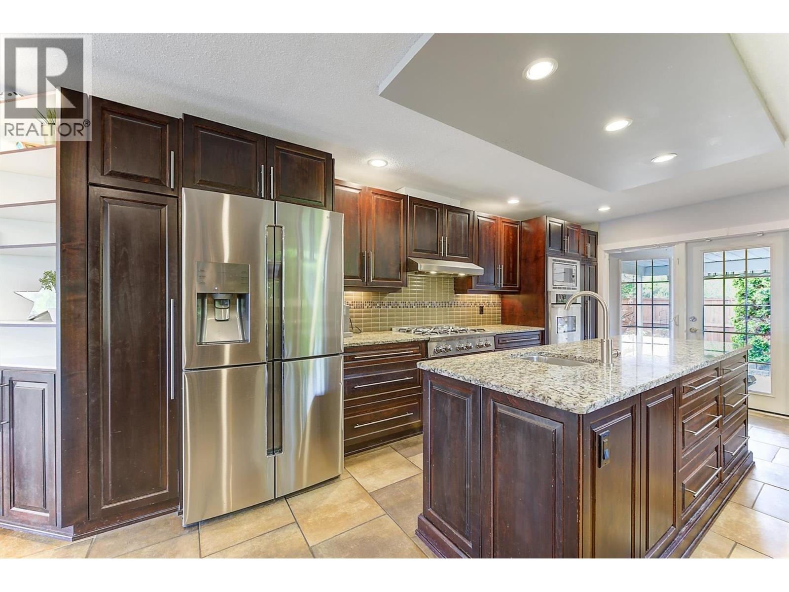 3430 Silverberry Road, Kelowna, British Columbia  V1W 3V5 - Photo 9 - 10390277