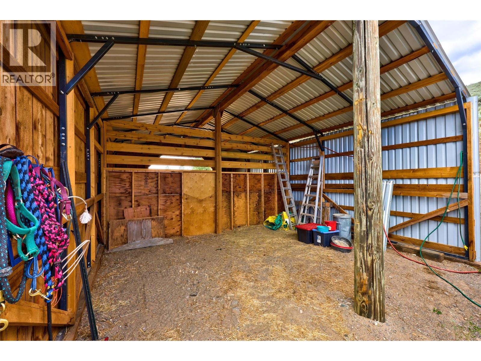 4505 Kamloops-Shuswap Road, Kamloops, British Columbia  V0E 2M0 - Photo 39 - 10390780