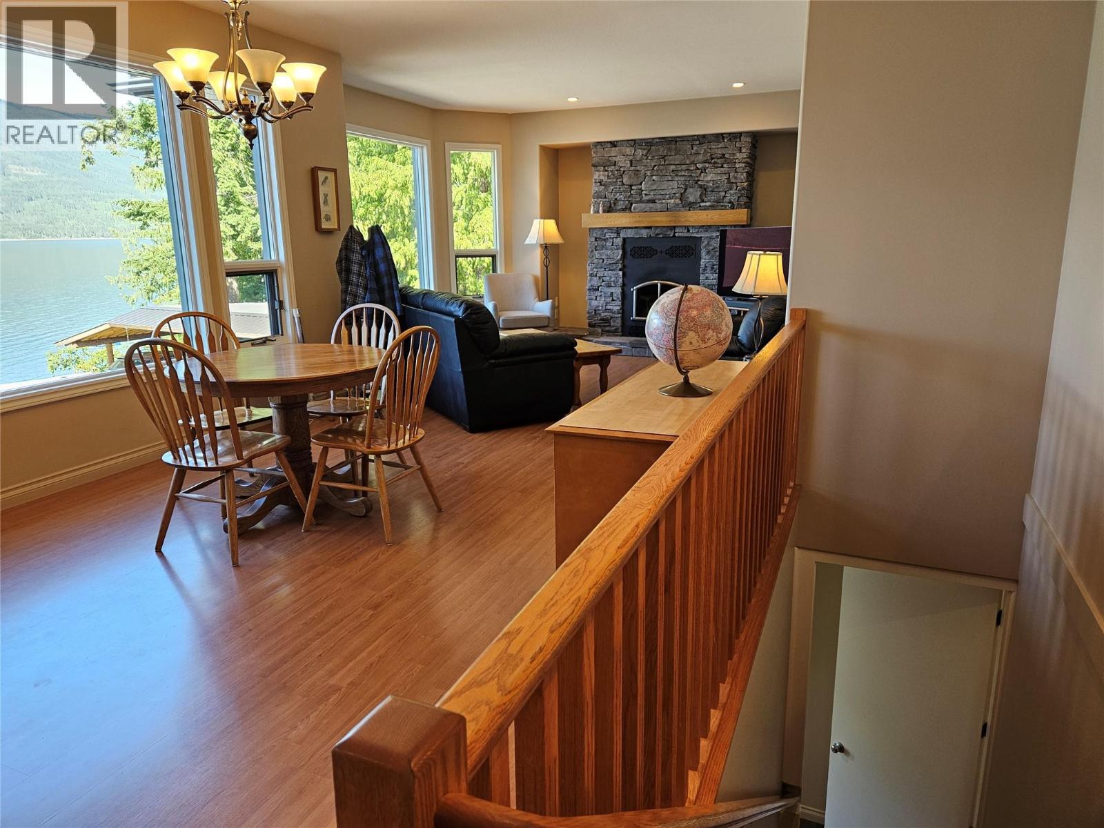 1710 6 Highway, Nakusp, British Columbia  V0G 1R1 - Photo 10 - 10390754