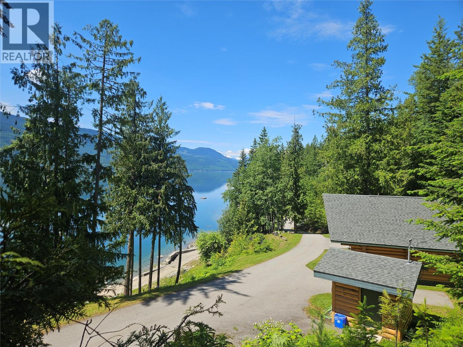 1710 6 Highway, Nakusp, British Columbia  V0G 1R1 - Photo 30 - 10390754