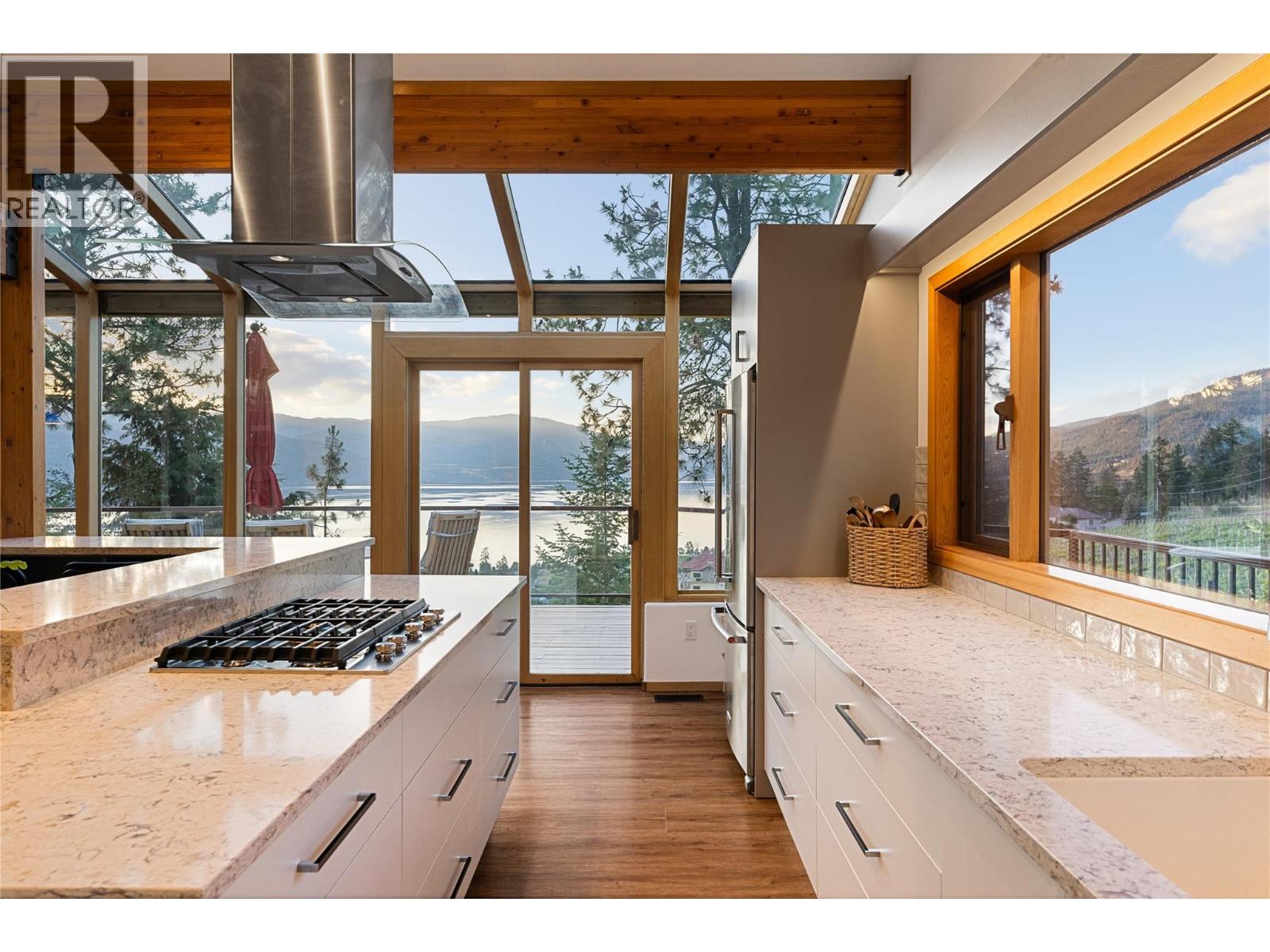 1279 Camp Road, Lake Country, British Columbia  V4V 1J9 - Photo 14 - 10390736