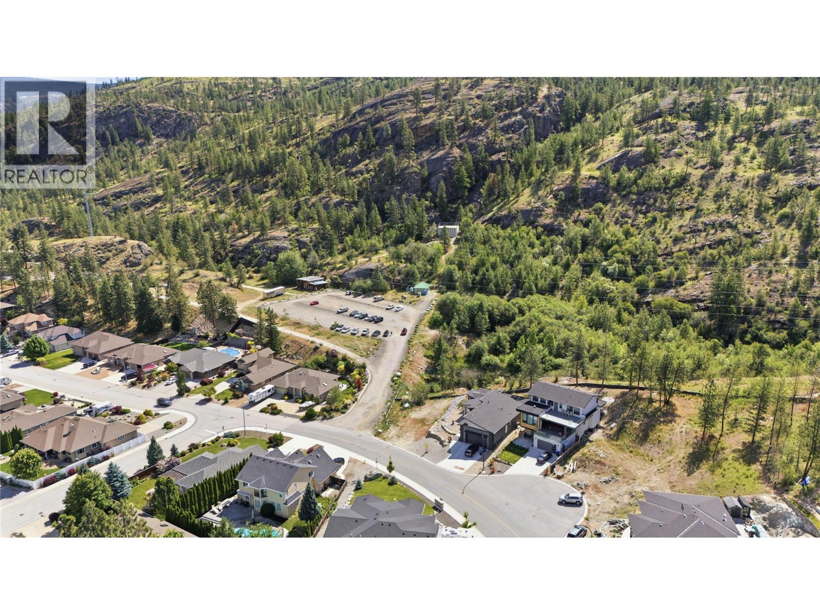 3232 Evergreen Drive, Penticton, British Columbia  V2A 9A9 - Photo 6 - 10390711