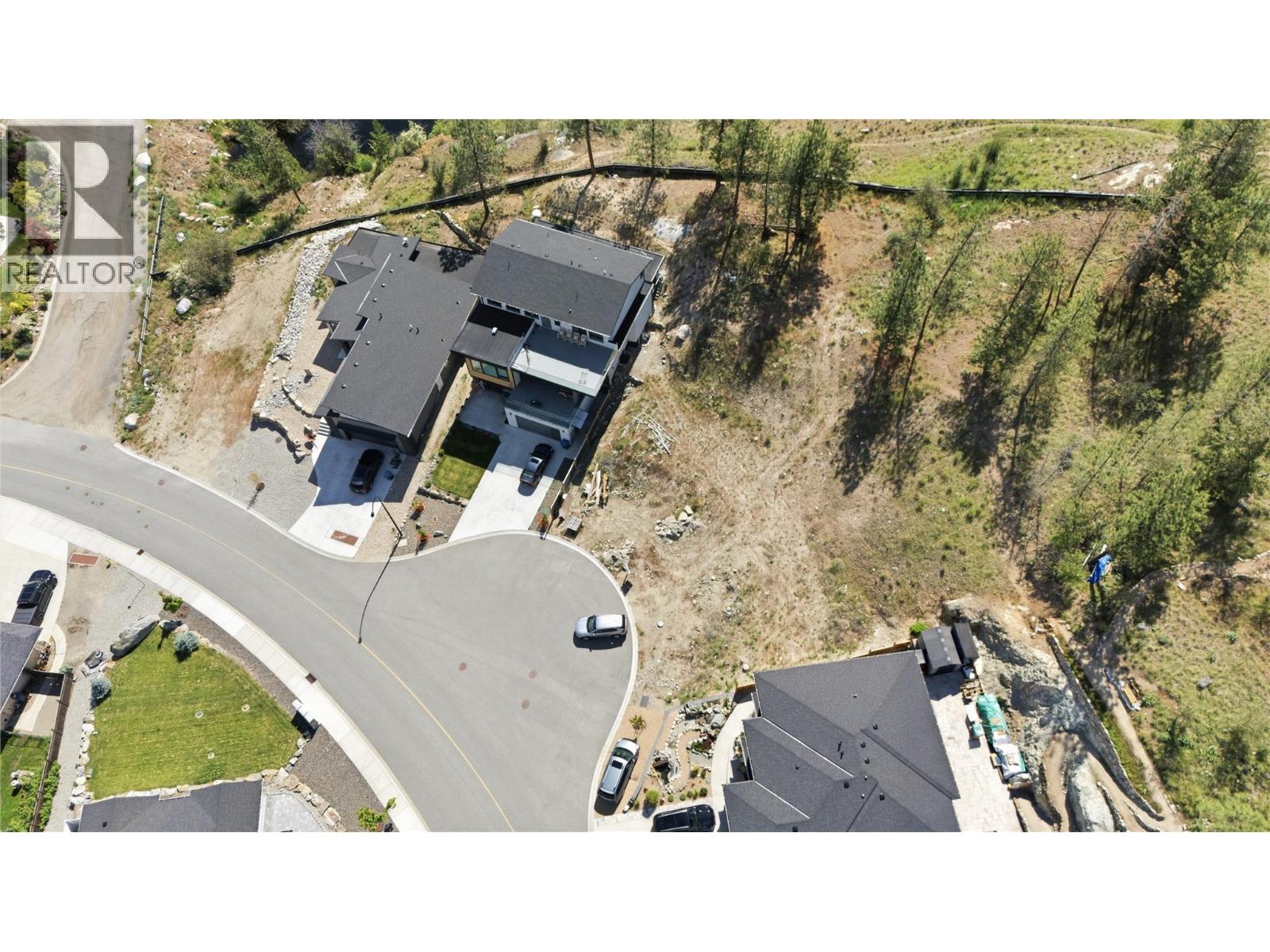 3232 Evergreen Drive, Penticton, British Columbia  V2A 9A9 - Photo 7 - 10390711