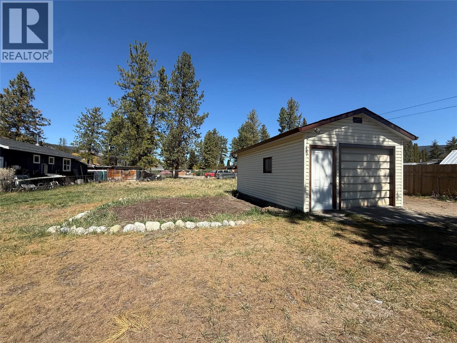 435 Barwick Avenue, Merritt, British Columbia  V0K 1Y0 - Photo 3 - 10390791