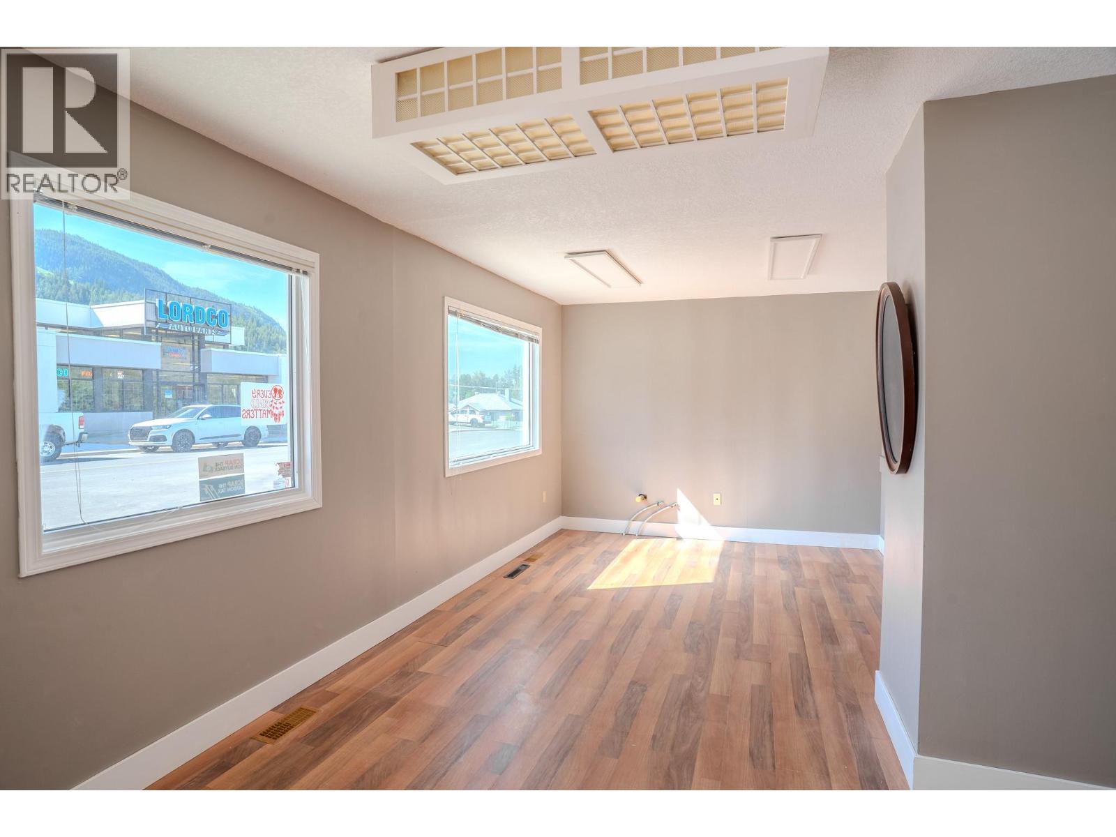 722 1st Avenue, Chase, British Columbia  V0E 1M0 - Photo 10 - 10390385