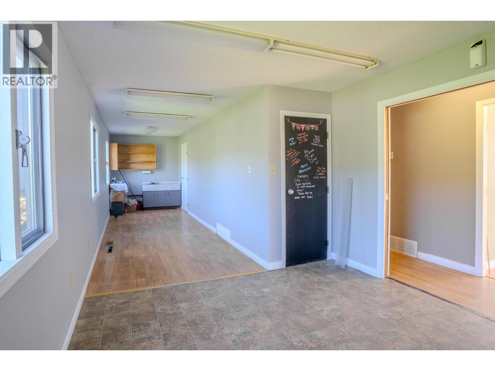 722 1st Avenue, Chase, British Columbia  V0E 1M0 - Photo 15 - 10390385
