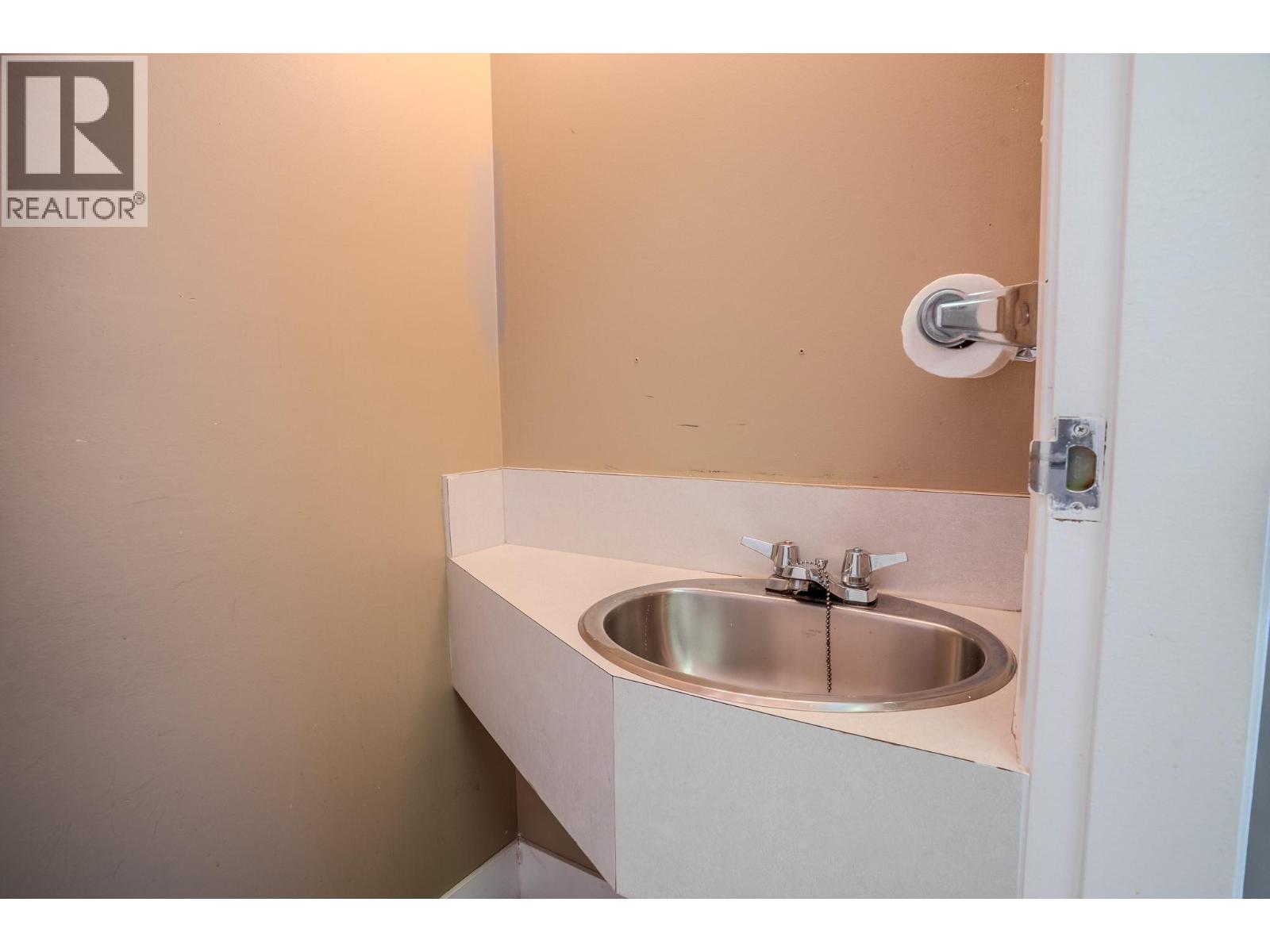 722 1st Avenue, Chase, British Columbia  V0E 1M0 - Photo 23 - 10390385