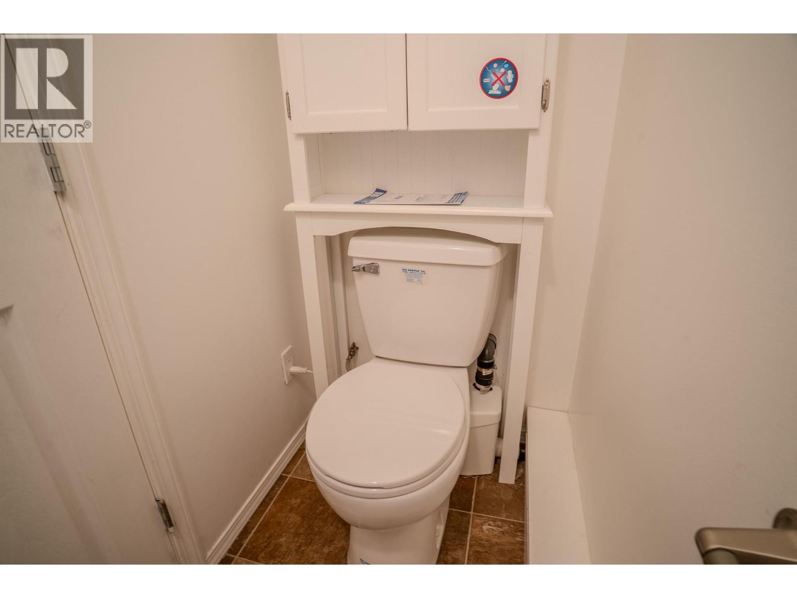 722 1st Avenue, Chase, British Columbia  V0E 1M0 - Photo 38 - 10390385