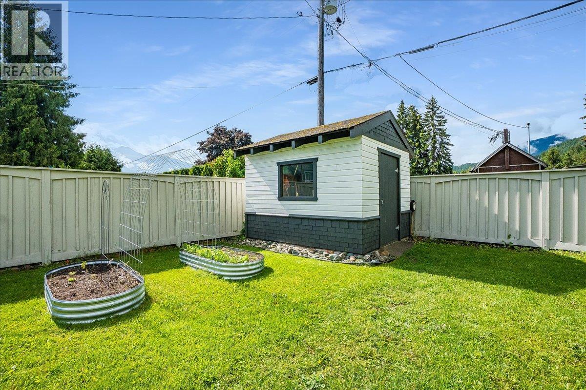 233 D Avenue, Kaslo, British Columbia  V0G 1M0 - Photo 38 - 10390154