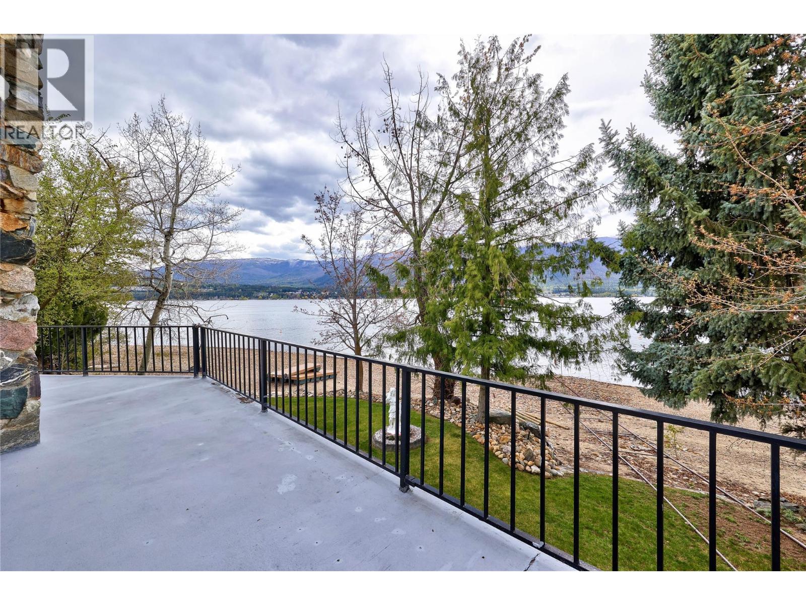 3726 Zinck Road, Scotch Creek, British Columbia  V0E 1M5 - Photo 37 - 10390752