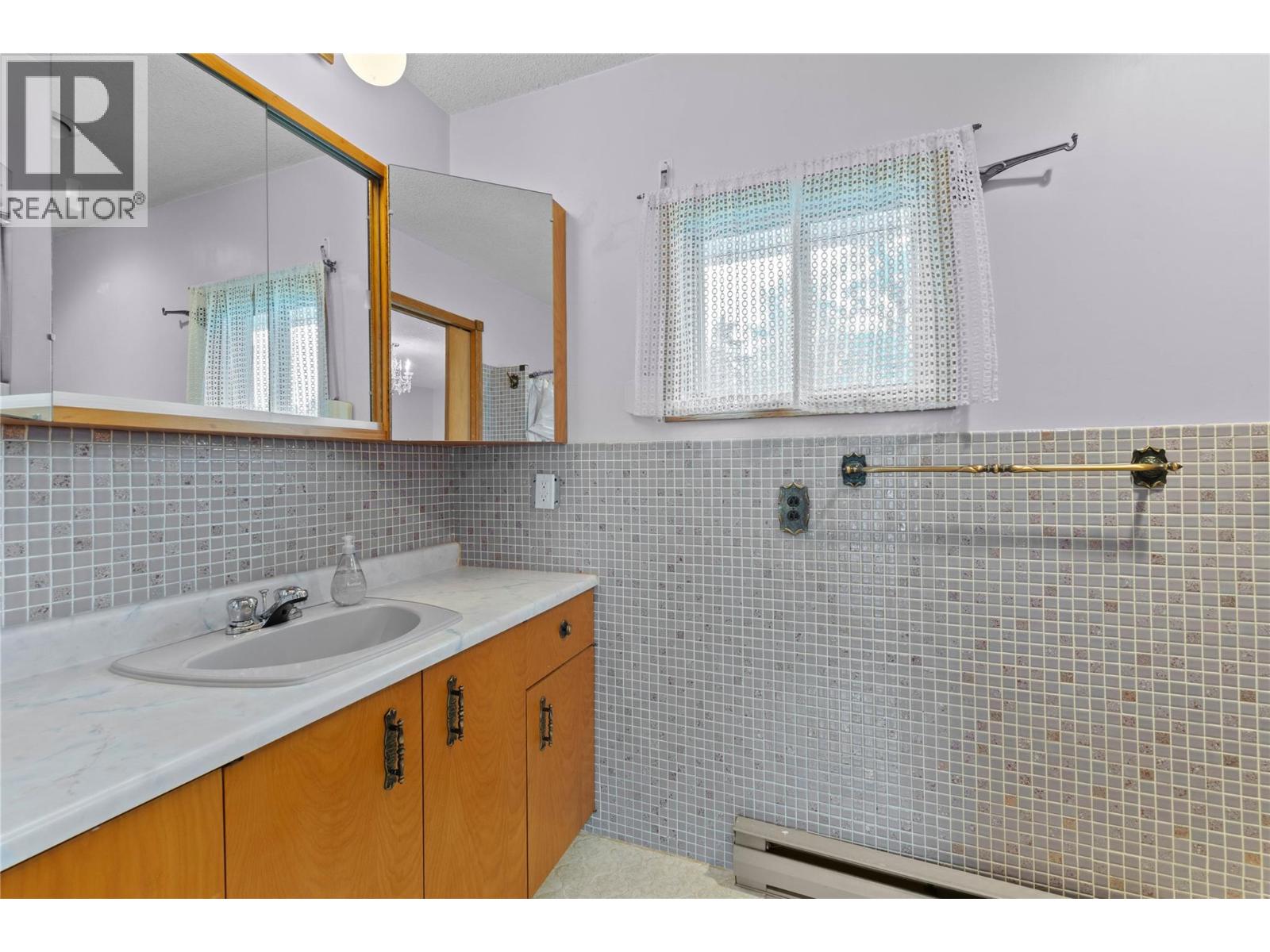 3726 Zinck Road, Scotch Creek, British Columbia  V0E 1M5 - Photo 41 - 10390752