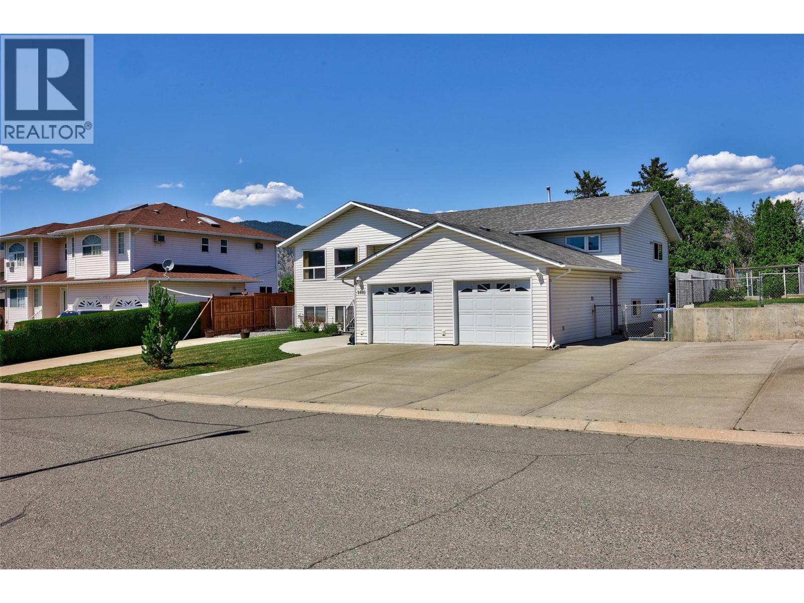 2895 Scott Place, Merritt, British Columbia  V1K 0B1 - Photo 2 - 10390824