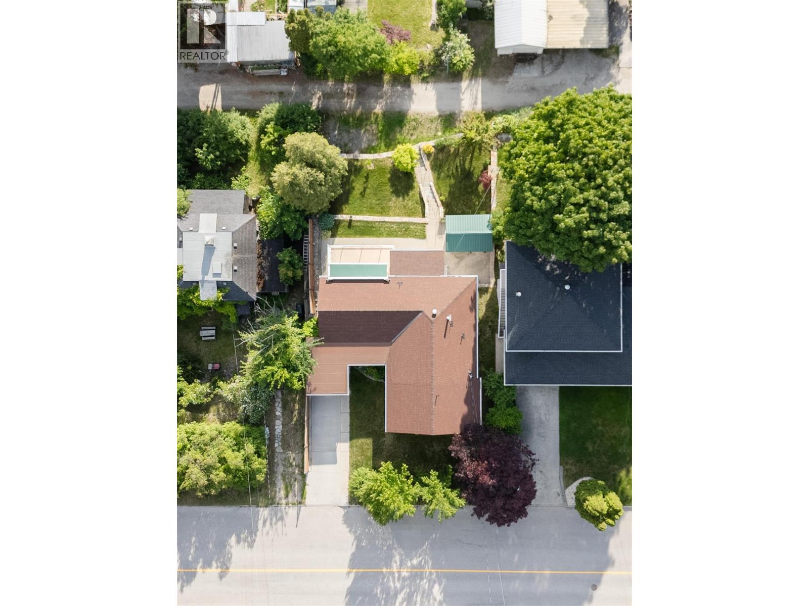 615 Eighth Street, Nelson, British Columbia  V1L 3A6 - Photo 7 - 10390503