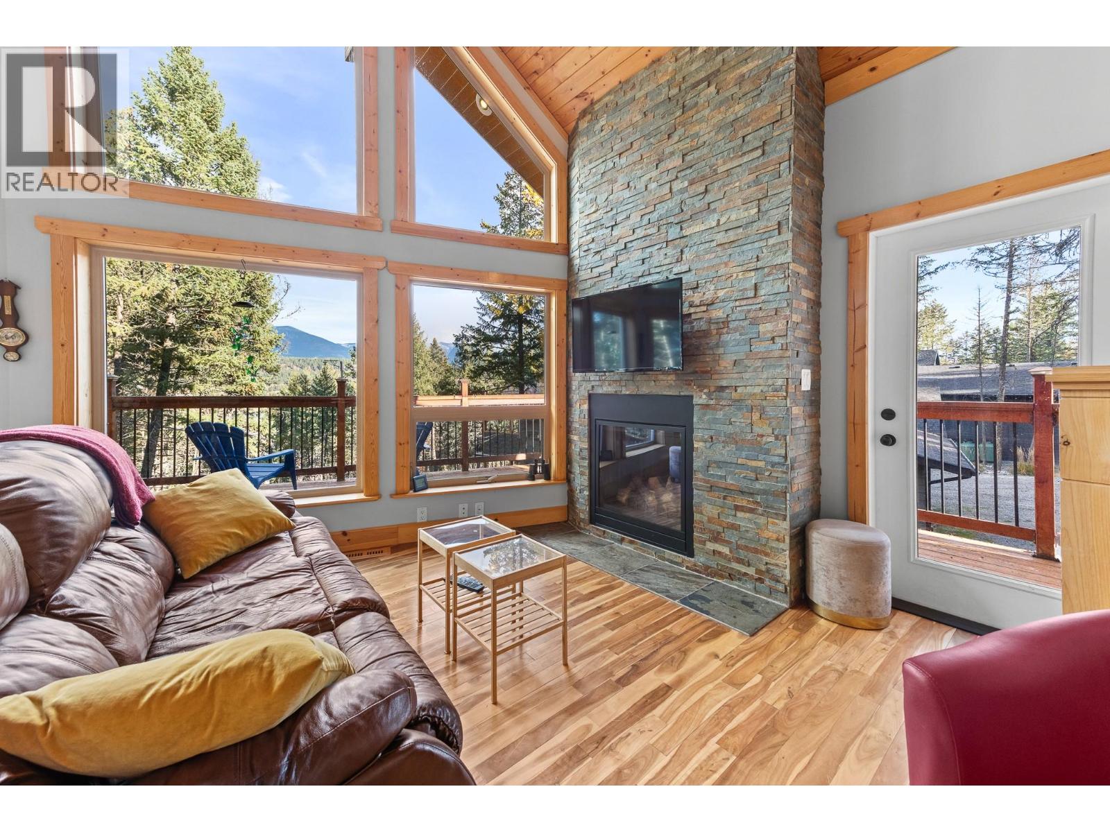 9881 Osprey Landing Drive, Wardner, British Columbia  V0B 2J0 - Photo 19 - 10390127