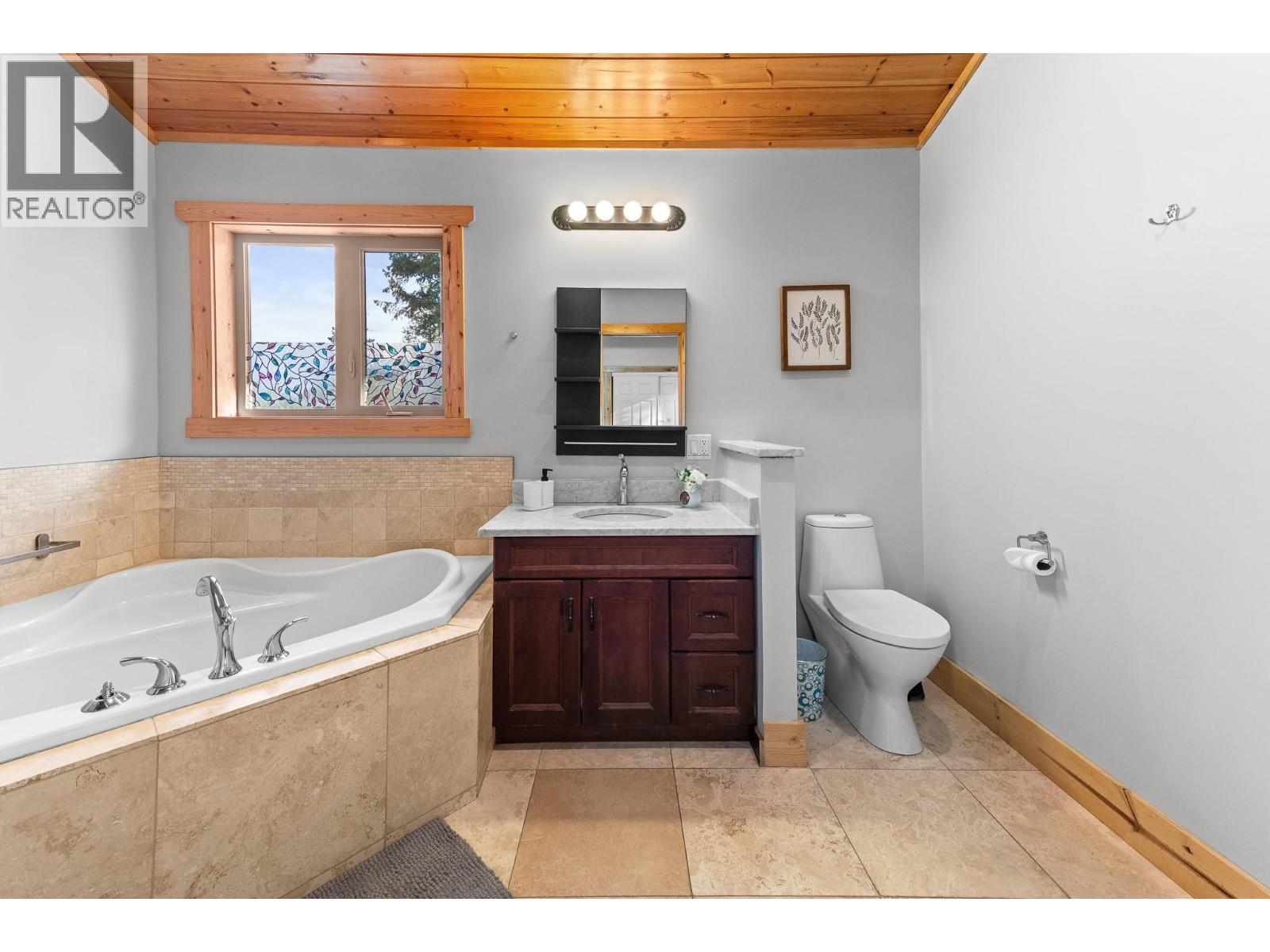 9881 Osprey Landing Drive, Wardner, British Columbia  V0B 2J0 - Photo 25 - 10390127