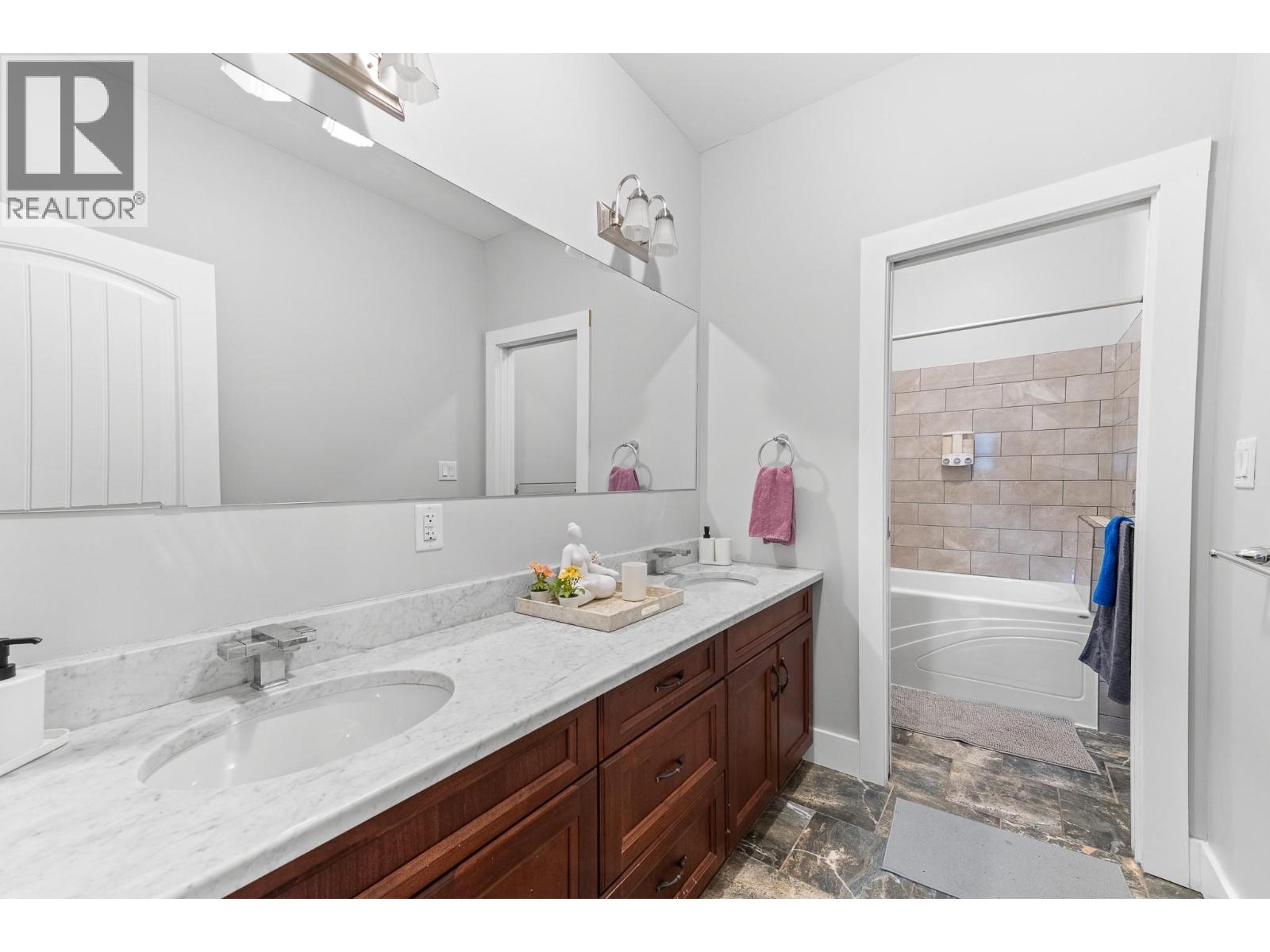 9881 Osprey Landing Drive, Wardner, British Columbia  V0B 2J0 - Photo 30 - 10390127