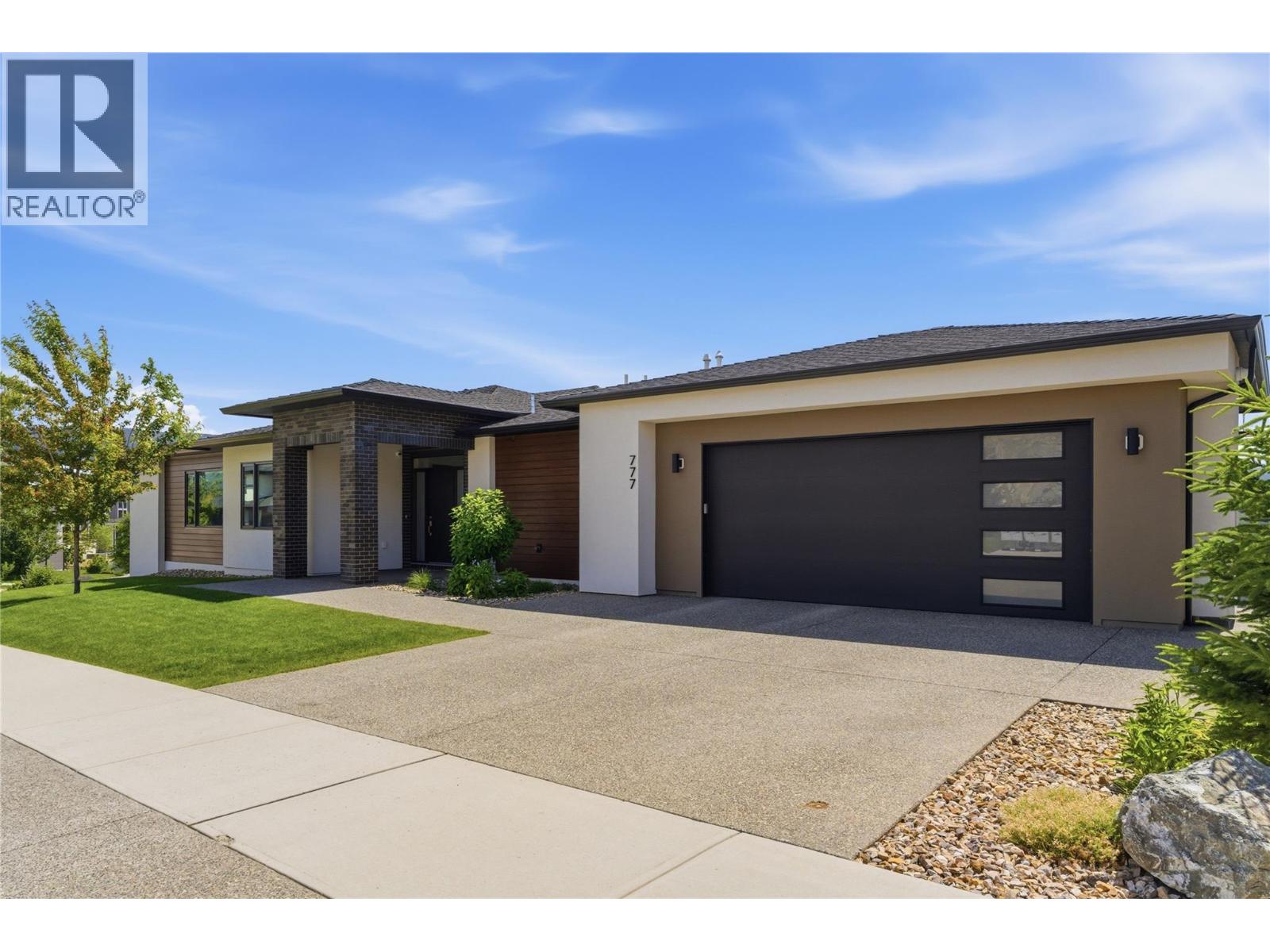 777 Acadia Street, kelowna, British Columbia