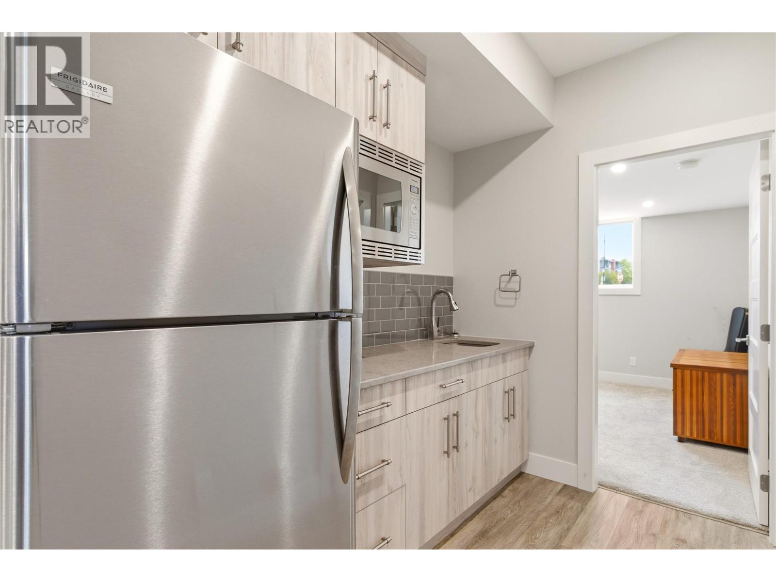 777 Acadia Street, Kelowna, British Columbia  V1V 0A8 - Photo 46 - 10390577