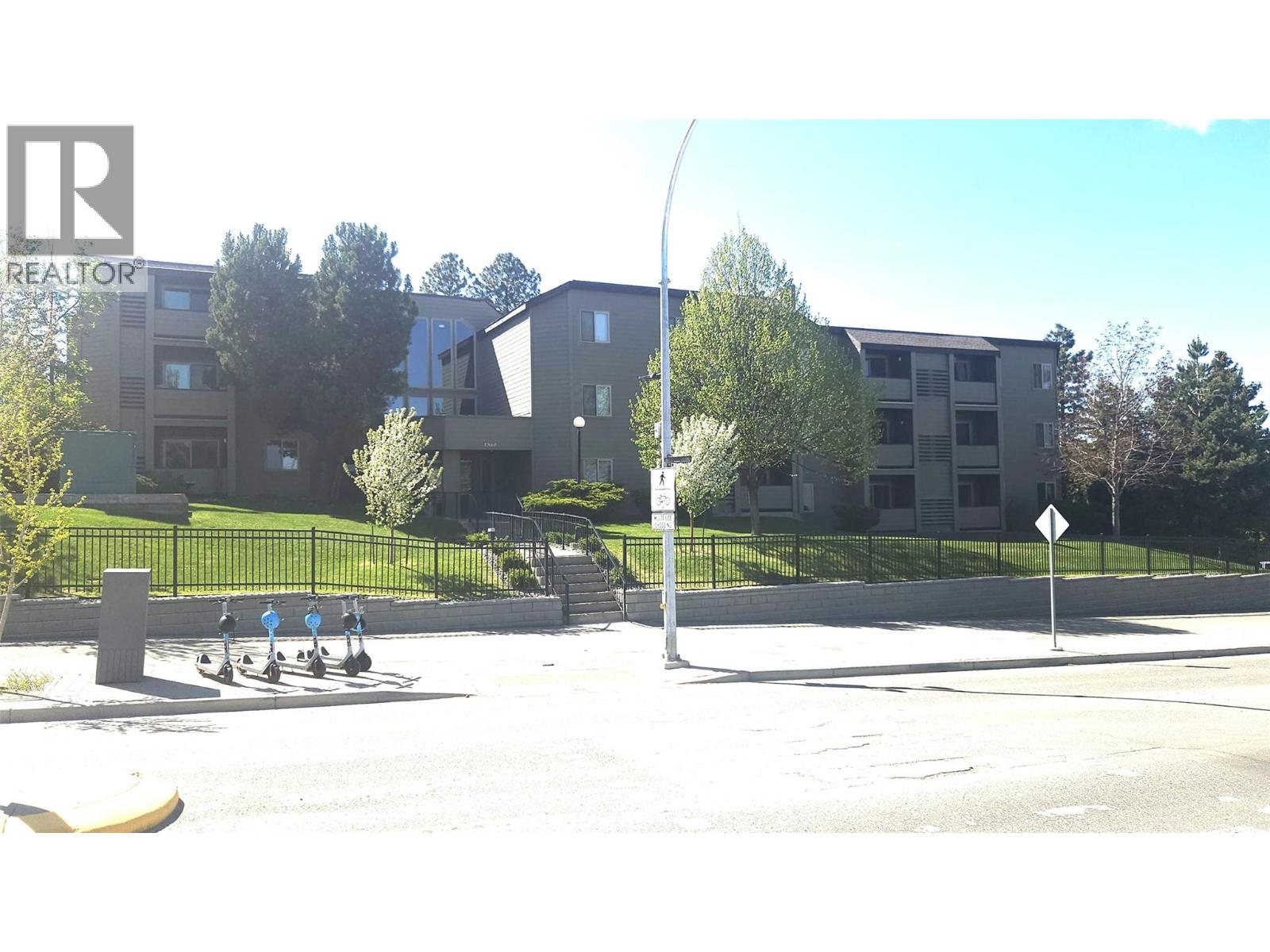1560 Summit Drive Unit# 335, kamloops, British Columbia
