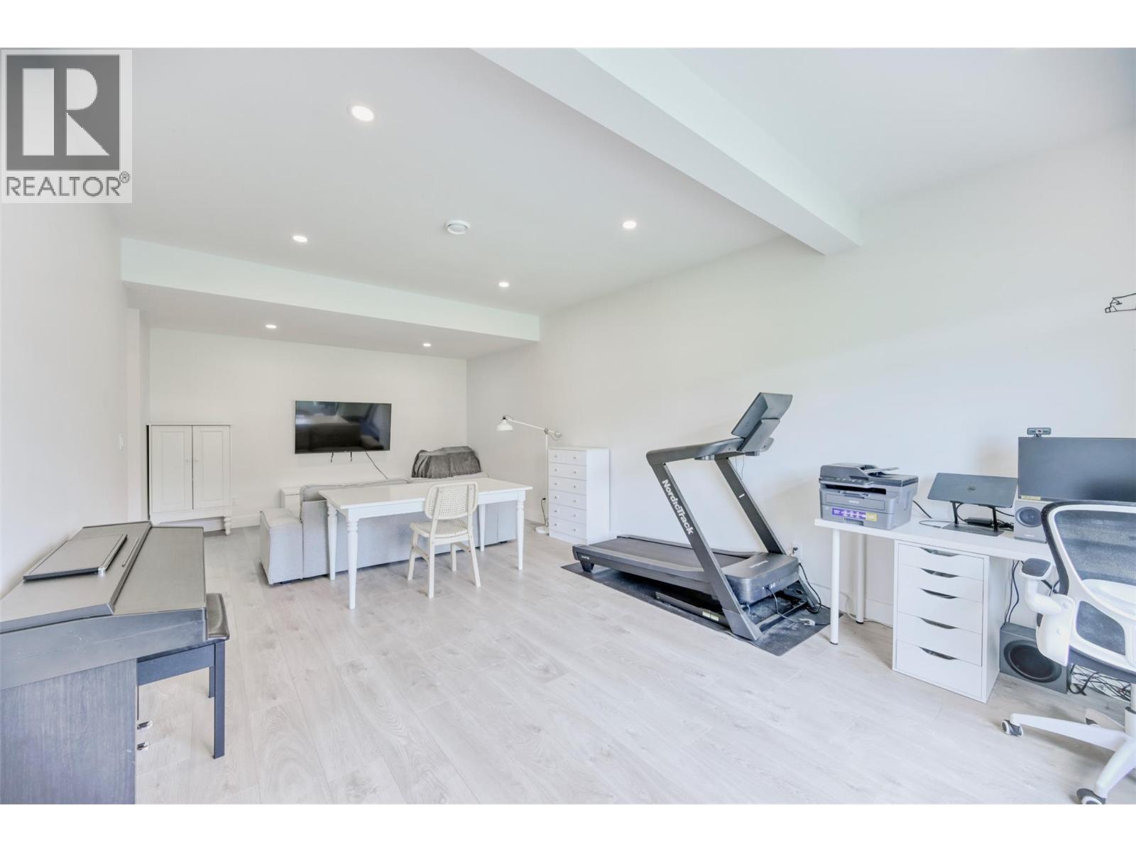 8000 Vedette Drive Unit# 10, Osoyoos, British Columbia  V0H 1V2 - Photo 16 - 10390555