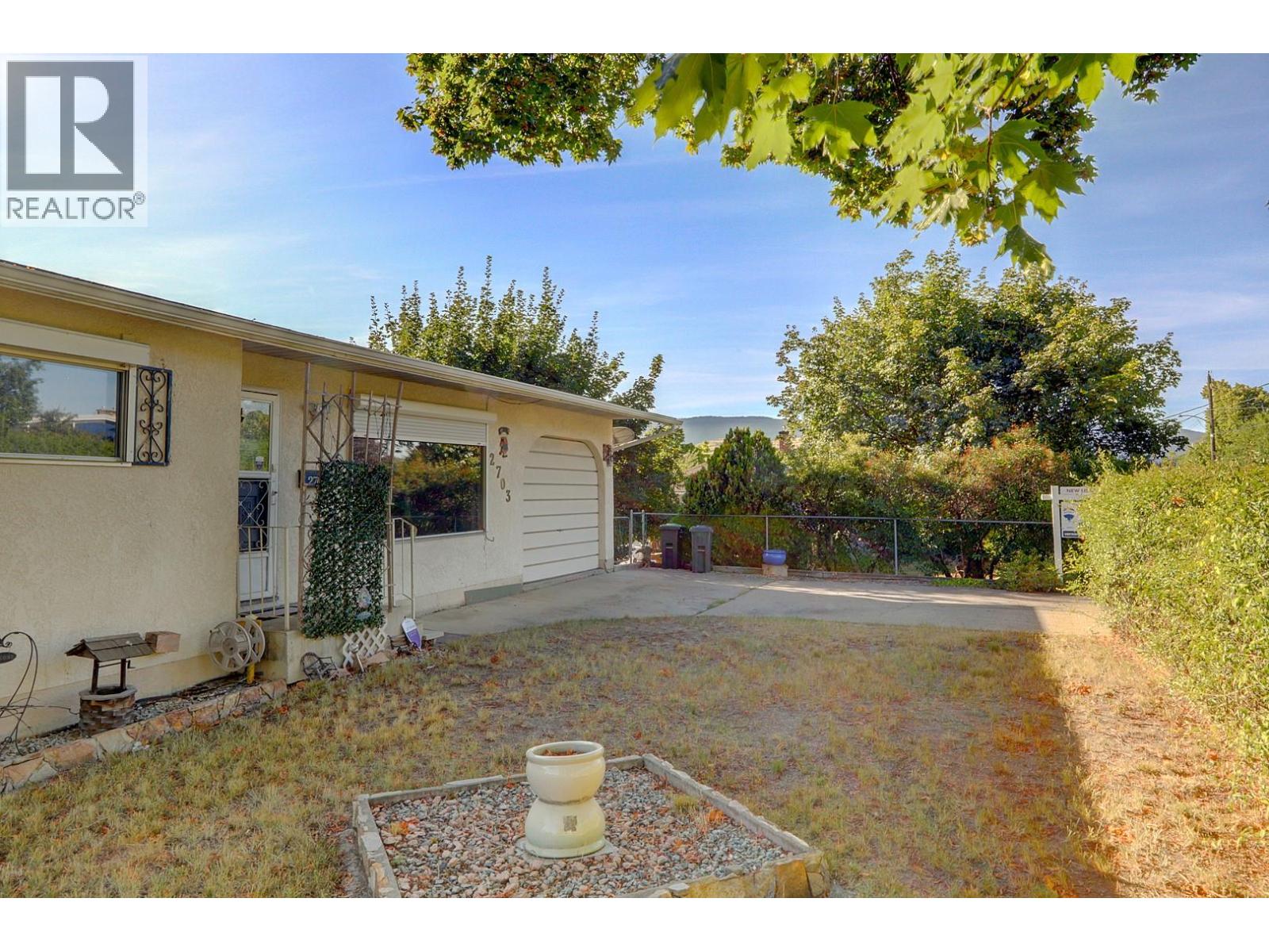 2703 18 Street, Vernon, British Columbia  V1T 4A3 - Photo 3 - 10390758