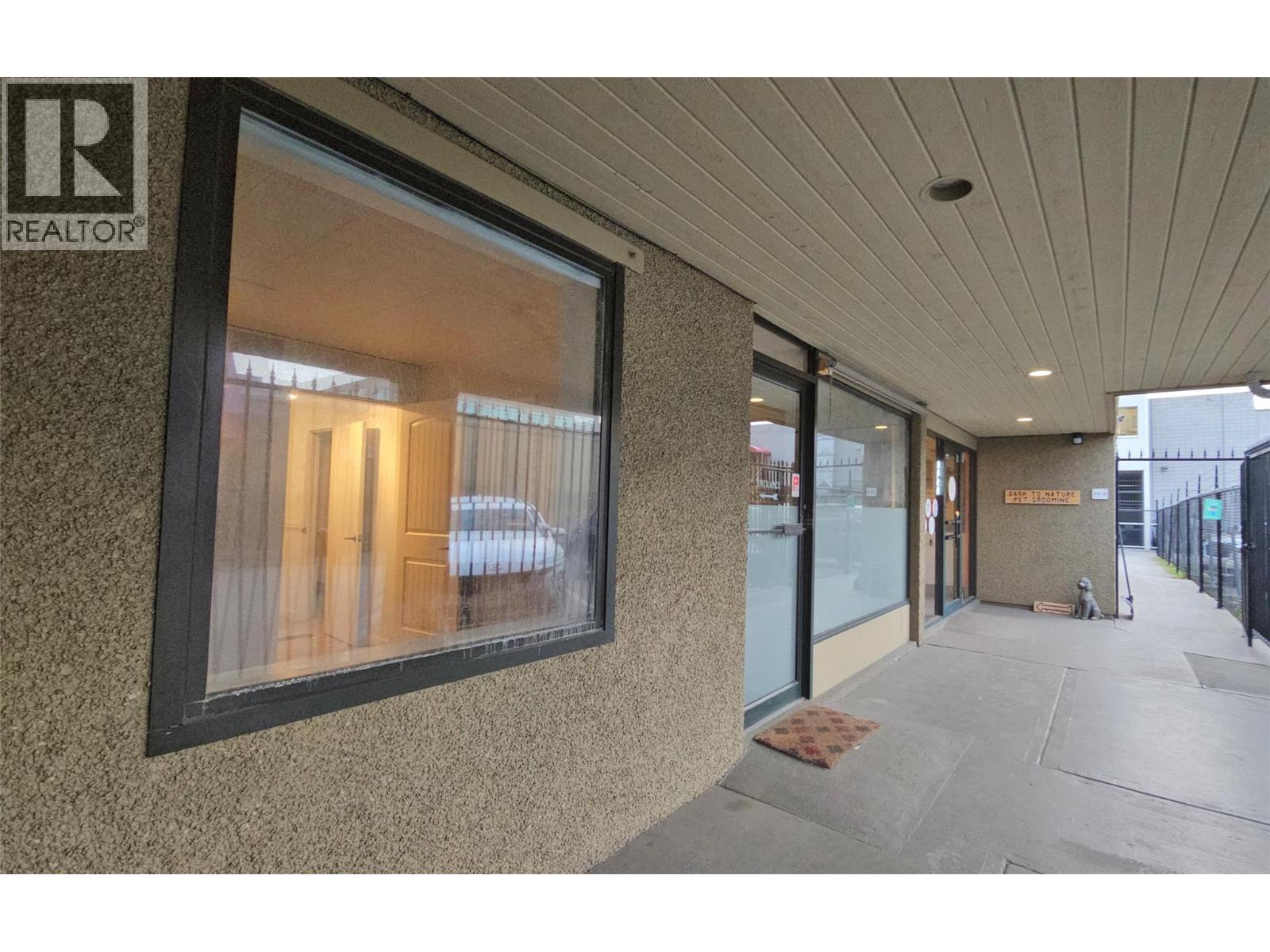 545 Lawrence Avenue Unit# B, Kelowna, British Columbia  V1Y 6L8 - Photo 3 - 10390837