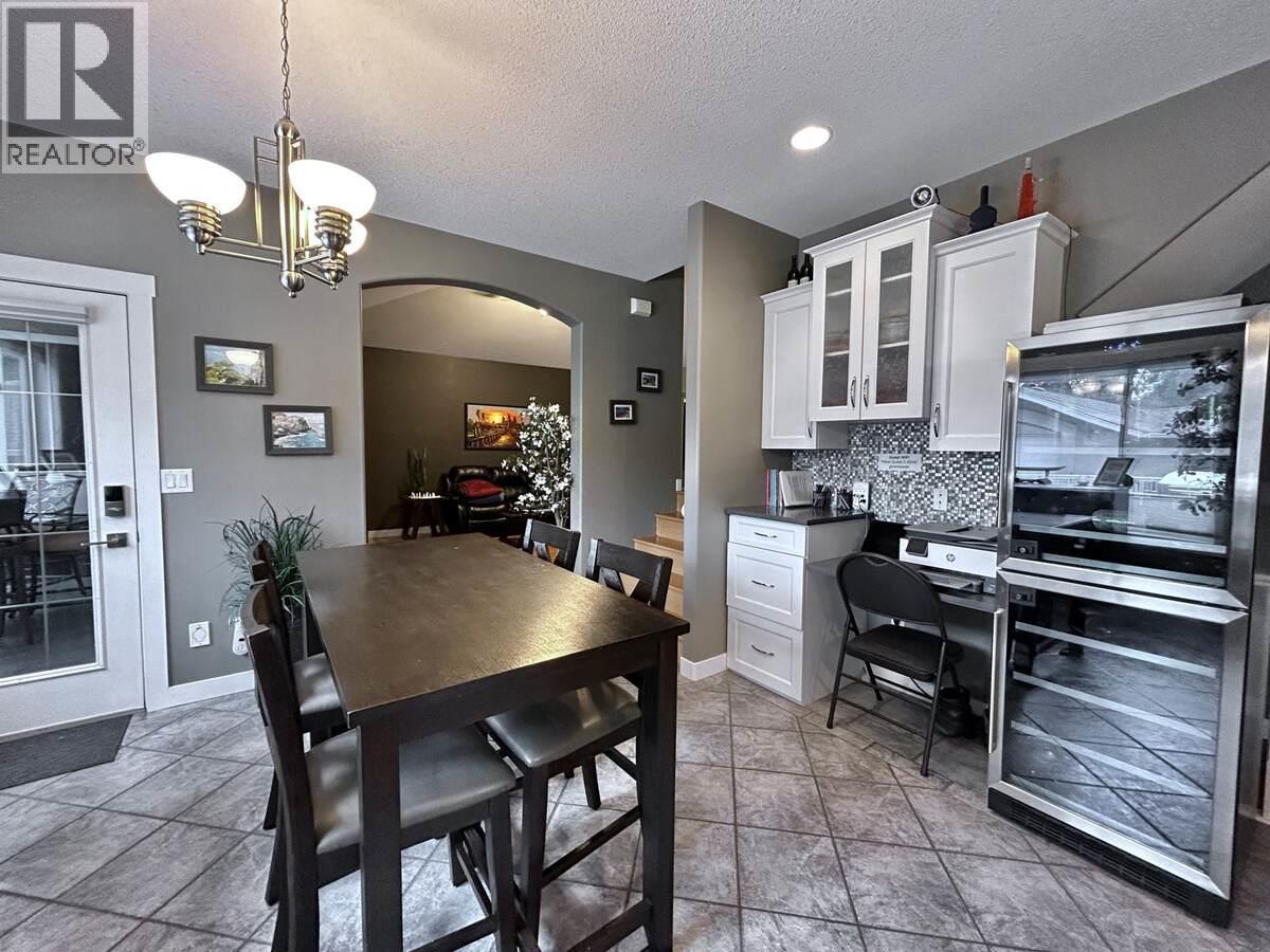 3911 Lakevale Place, Kelowna, British Columbia  V1W 3Z5 - Photo 11 - 10390879