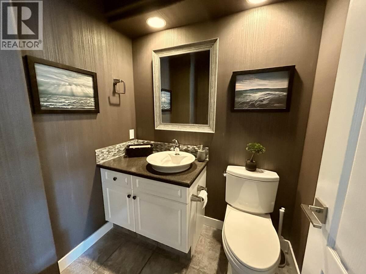 3911 Lakevale Place, Kelowna, British Columbia  V1W 3Z5 - Photo 12 - 10390879