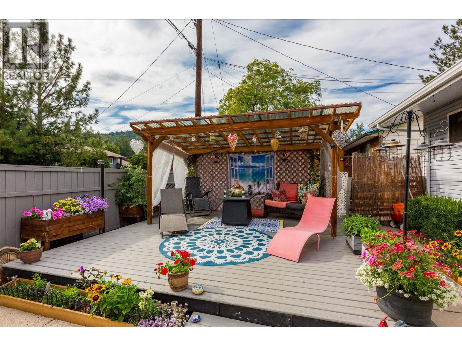3273 Mcleod Road, West Kelowna, British Columbia  V4T 1A9 - Photo 3 - 10390728
