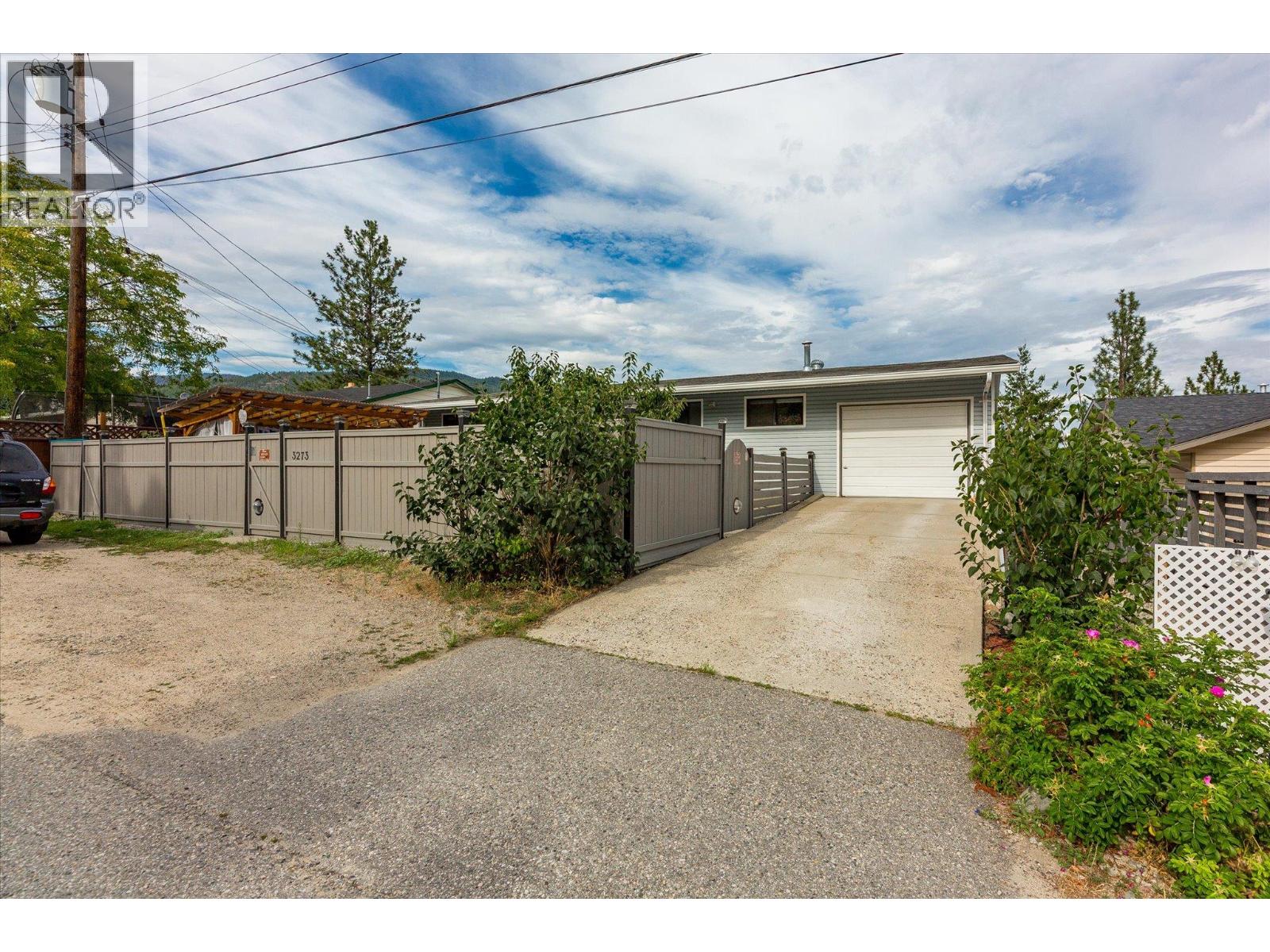 3273 Mcleod Road, West Kelowna, British Columbia  V4T 1A9 - Photo 39 - 10390728