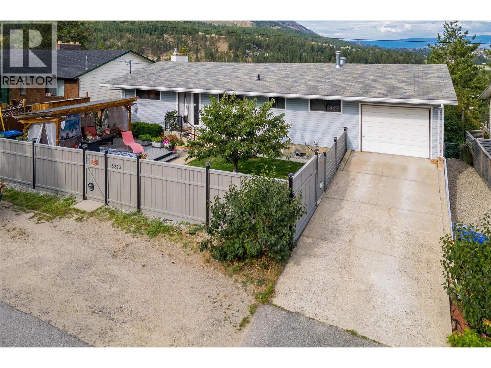 3273 Mcleod Road, West Kelowna, British Columbia  V4T 1A9 - Photo 47 - 10390728