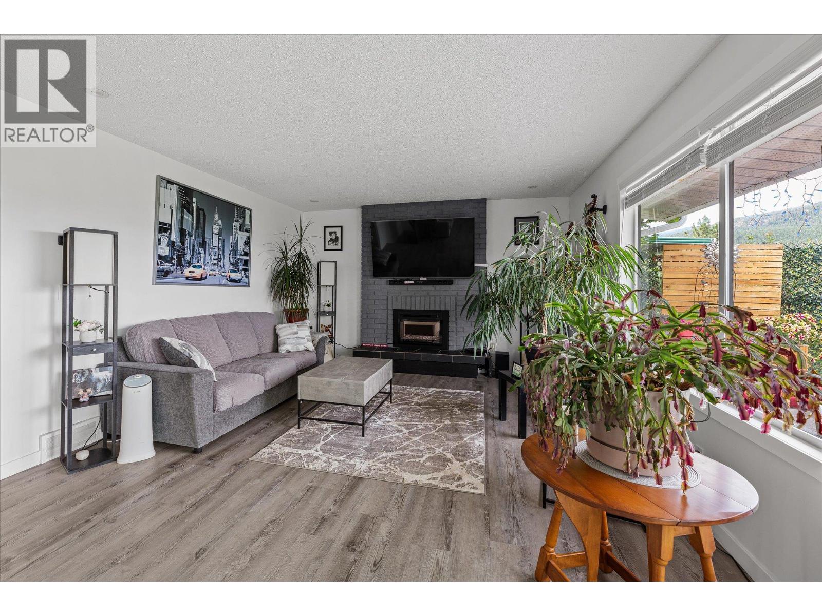 3273 Mcleod Road, West Kelowna, British Columbia  V4T 1A9 - Photo 8 - 10390728