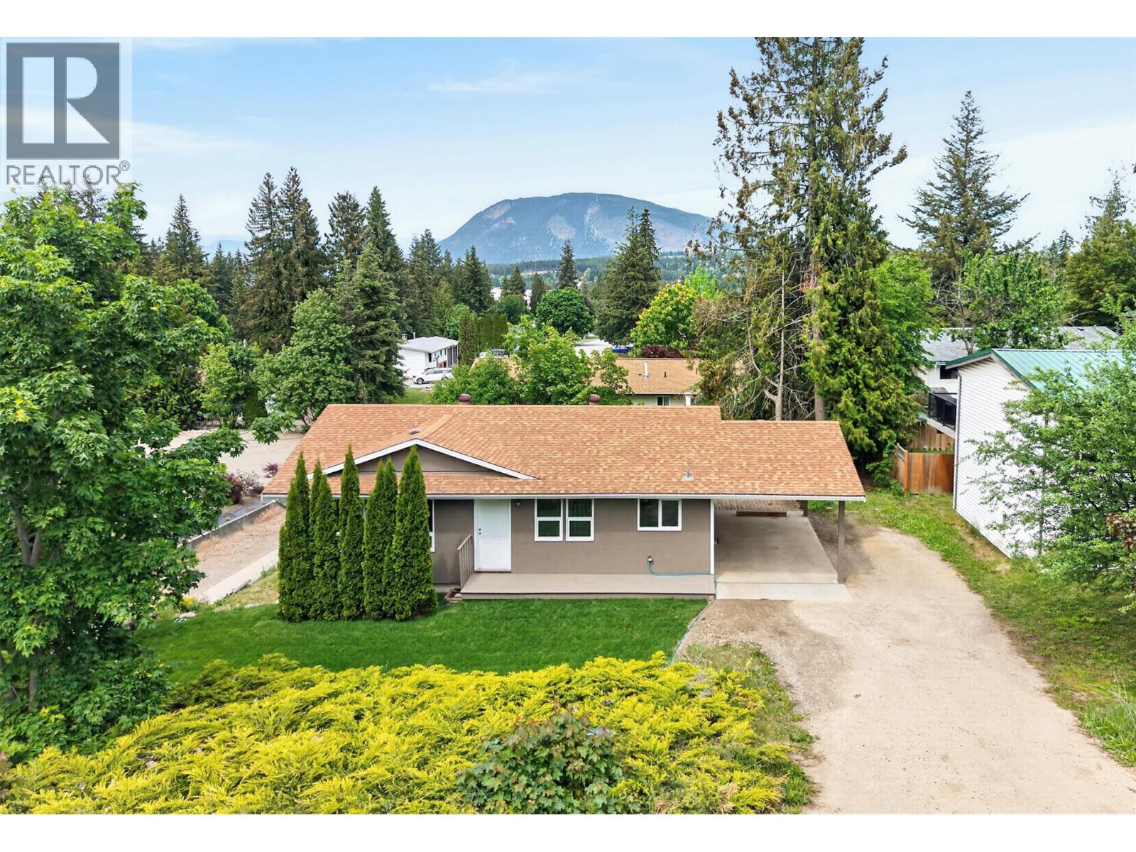 2731 Okanagan Avenue NE, salmon arm, British Columbia