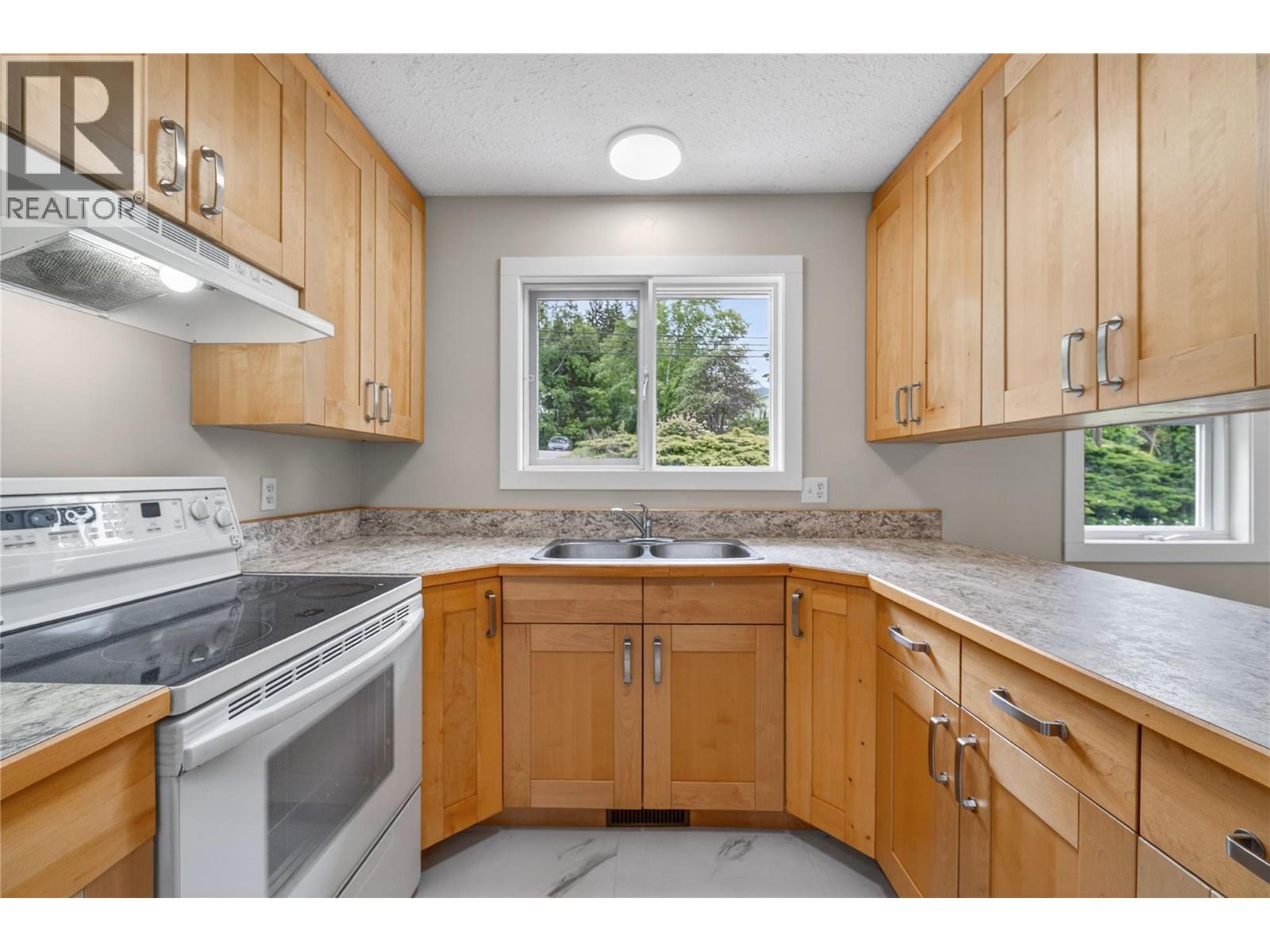 2731 Okanagan Avenue Ne, Salmon Arm, British Columbia  V1E 2T1 - Photo 18 - 10388950