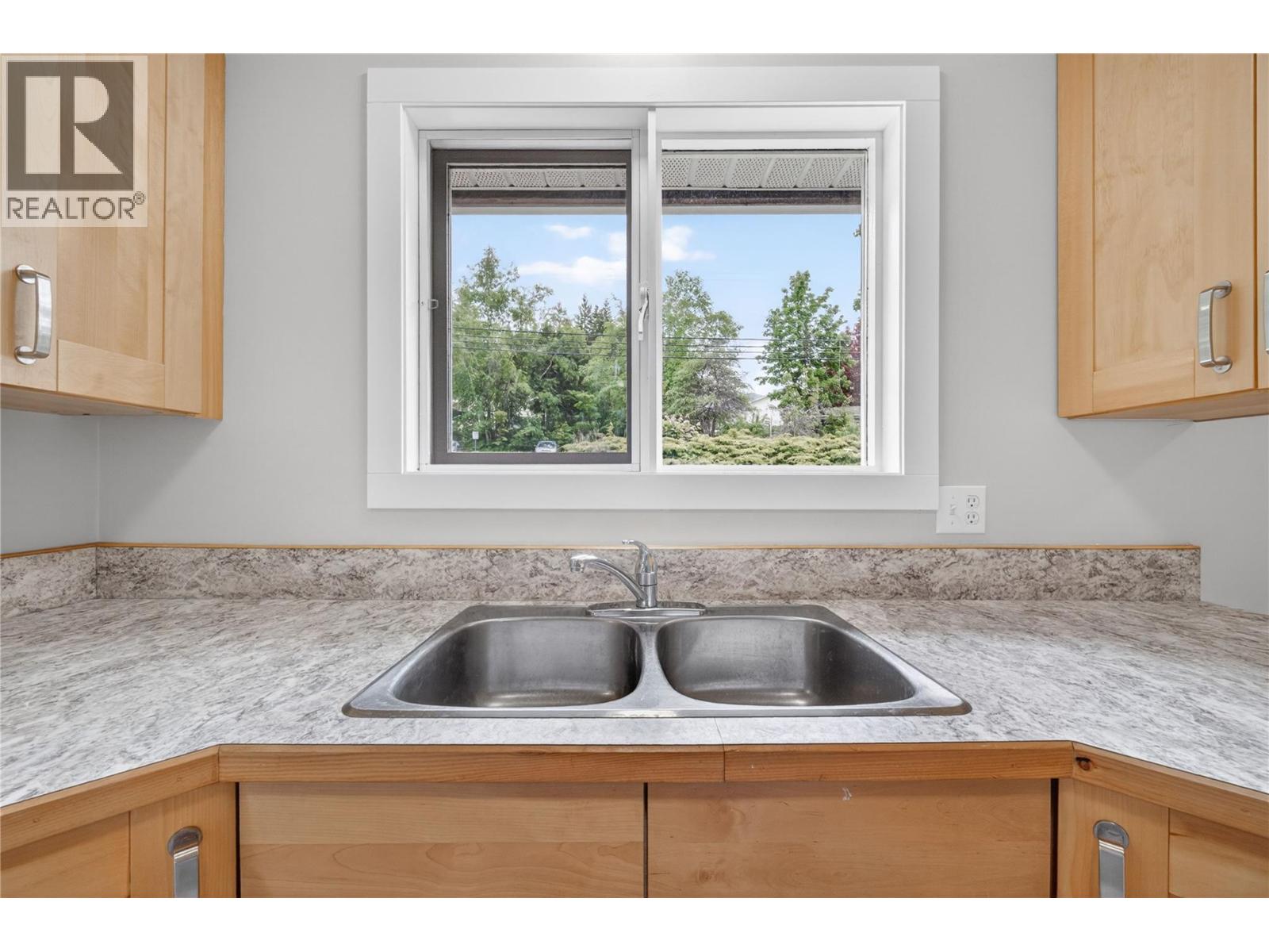 2731 Okanagan Avenue Ne, Salmon Arm, British Columbia  V1E 2T1 - Photo 21 - 10388950