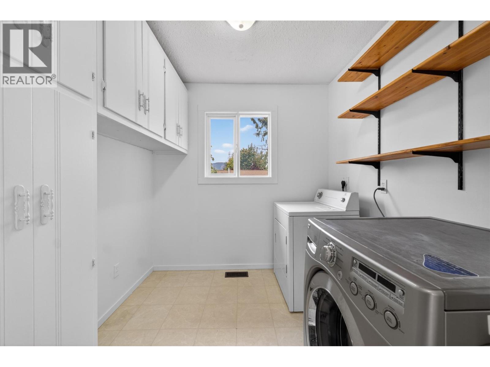 2731 Okanagan Avenue Ne, Salmon Arm, British Columbia  V1E 2T1 - Photo 34 - 10388950