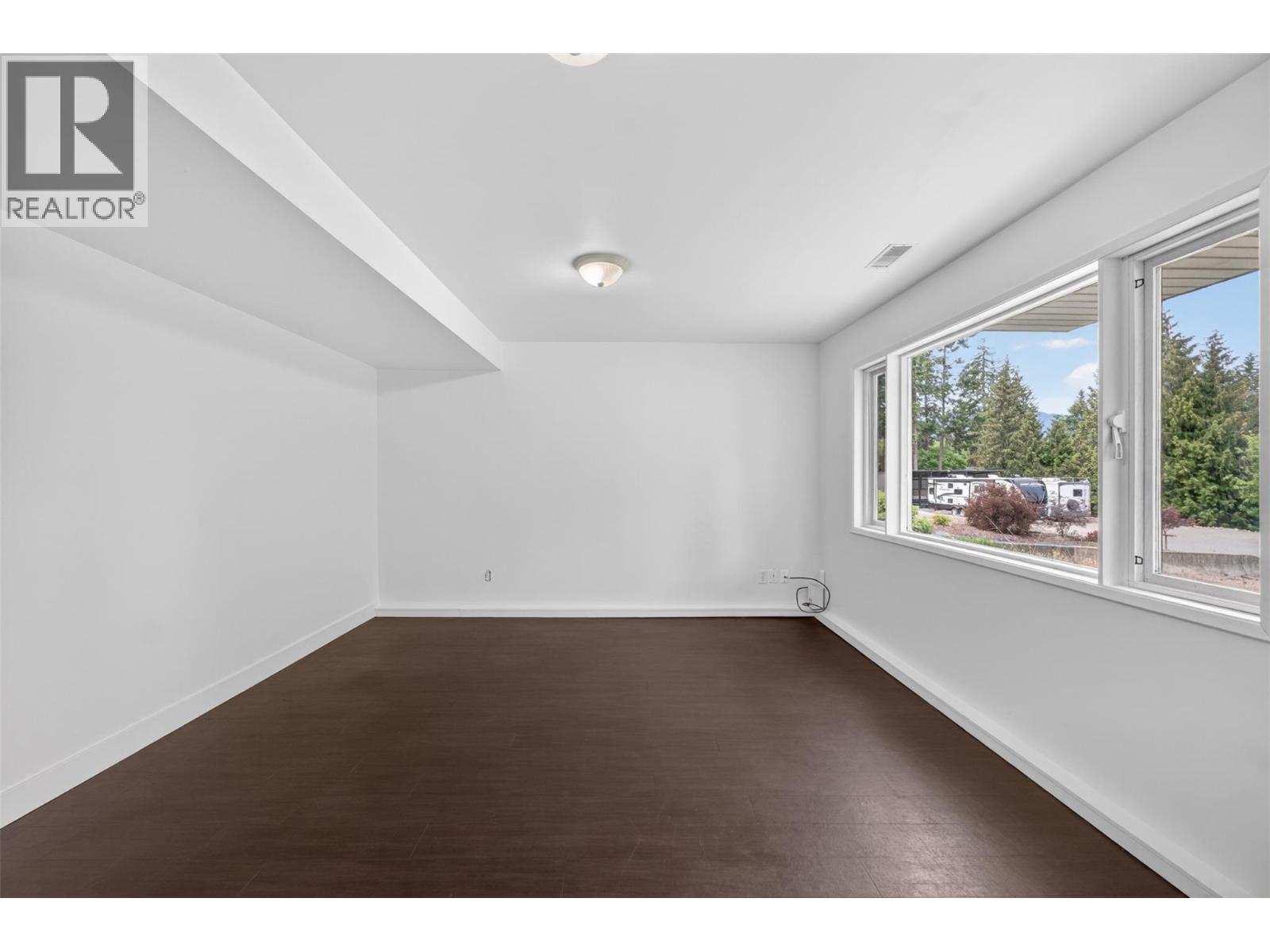 2731 Okanagan Avenue Ne, Salmon Arm, British Columbia  V1E 2T1 - Photo 40 - 10388950