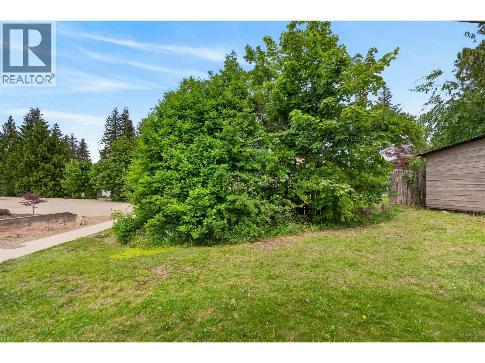 2731 Okanagan Avenue Ne, Salmon Arm, British Columbia  V1E 2T1 - Photo 72 - 10388950