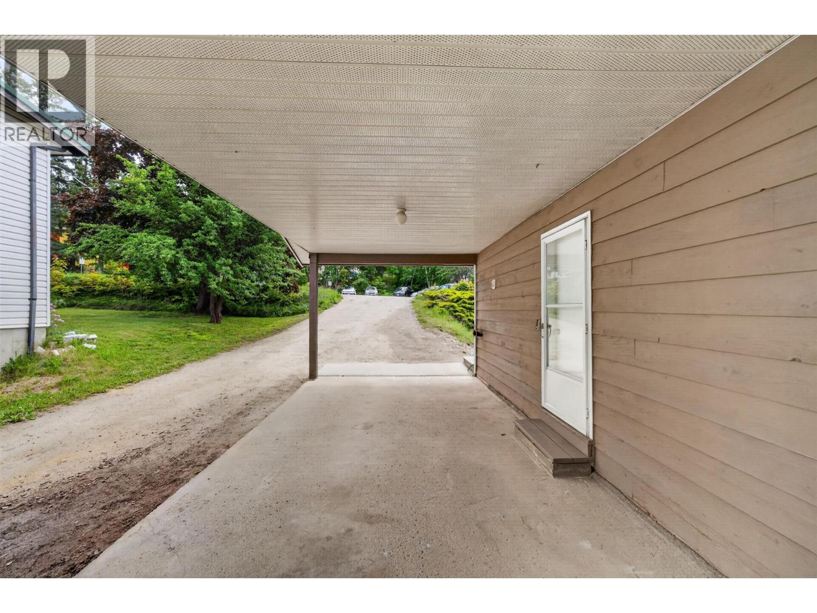 2731 Okanagan Avenue Ne, Salmon Arm, British Columbia  V1E 2T1 - Photo 76 - 10388950