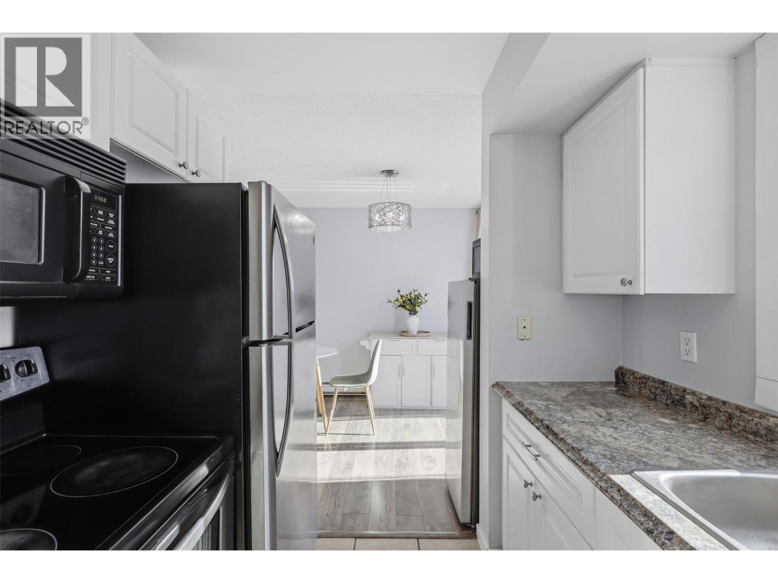 1605 Summit Drive Unit# 70, Kamloops, British Columbia  V2E 2A5 - Photo 12 - 10390810