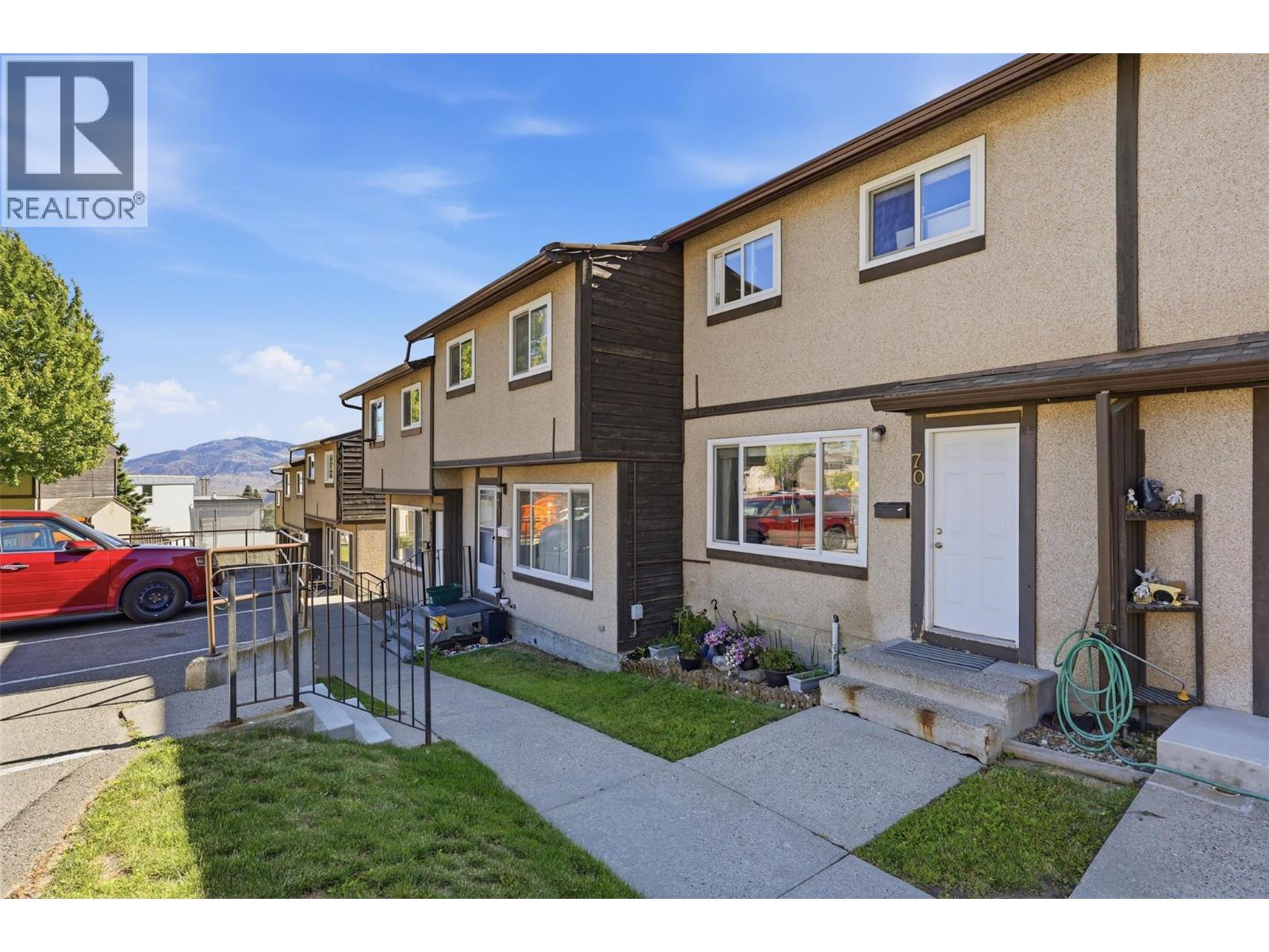 1605 Summit Drive Unit# 70, Kamloops, British Columbia  V2E 2A5 - Photo 2 - 10390810