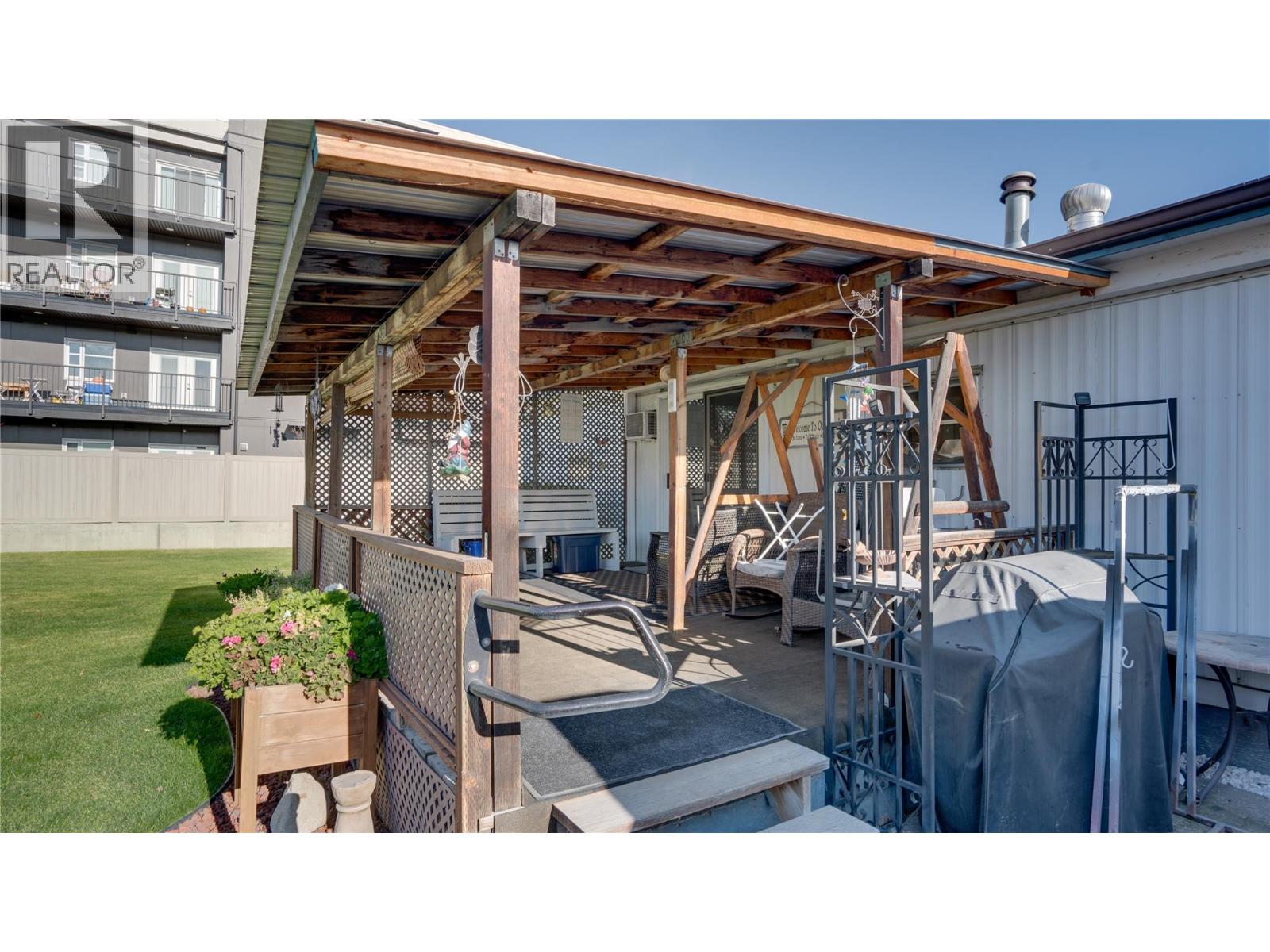 5595 27 Avenue, Vernon, British Columbia  V1T 7A3 - Photo 11 - 10390534