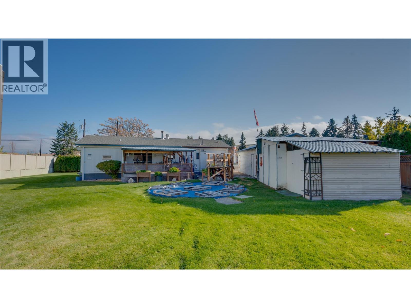 5595 27 Avenue, Vernon, British Columbia  V1T 7A3 - Photo 13 - 10390534